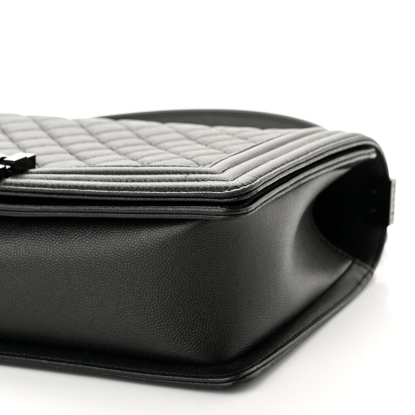 Caviar Quilted New Medium Boy Flap So Black