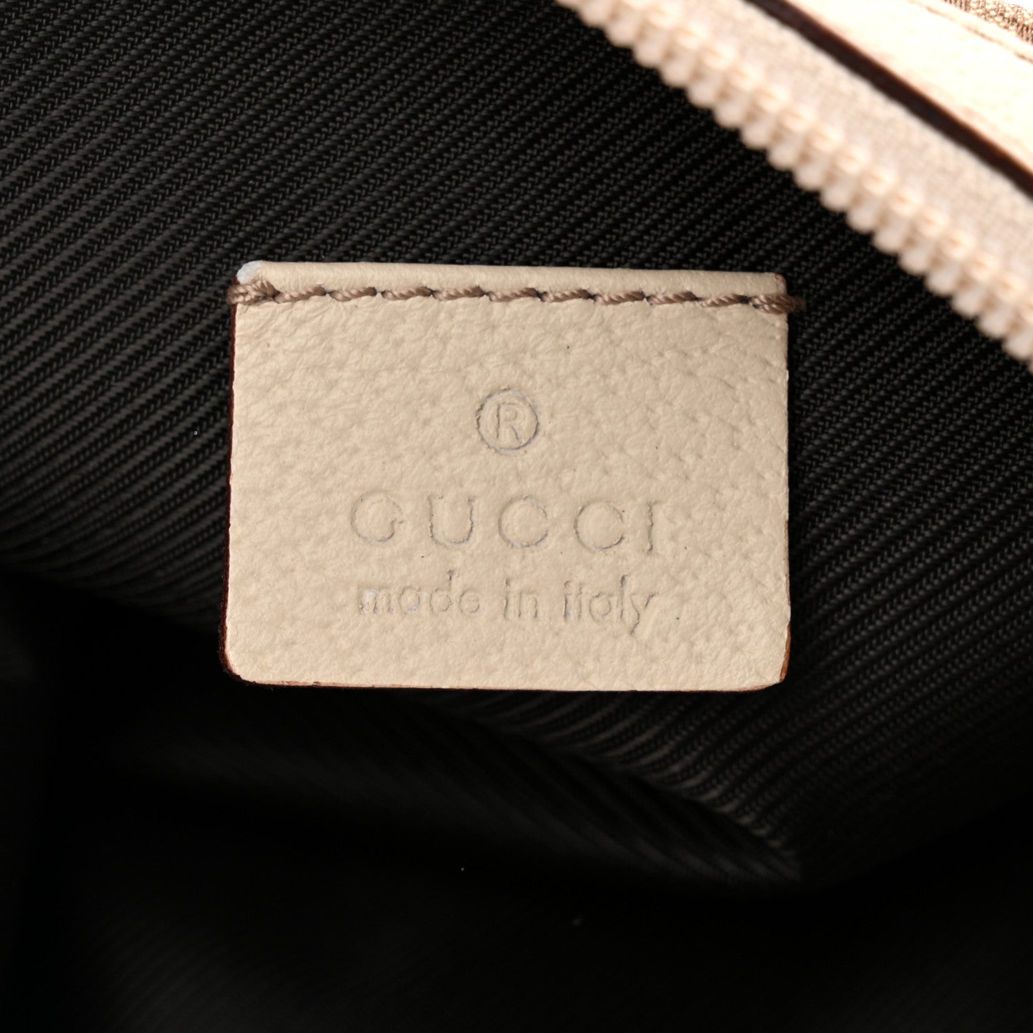 Gucci Monogram D Ring Cosmetic Case White 6 of 12