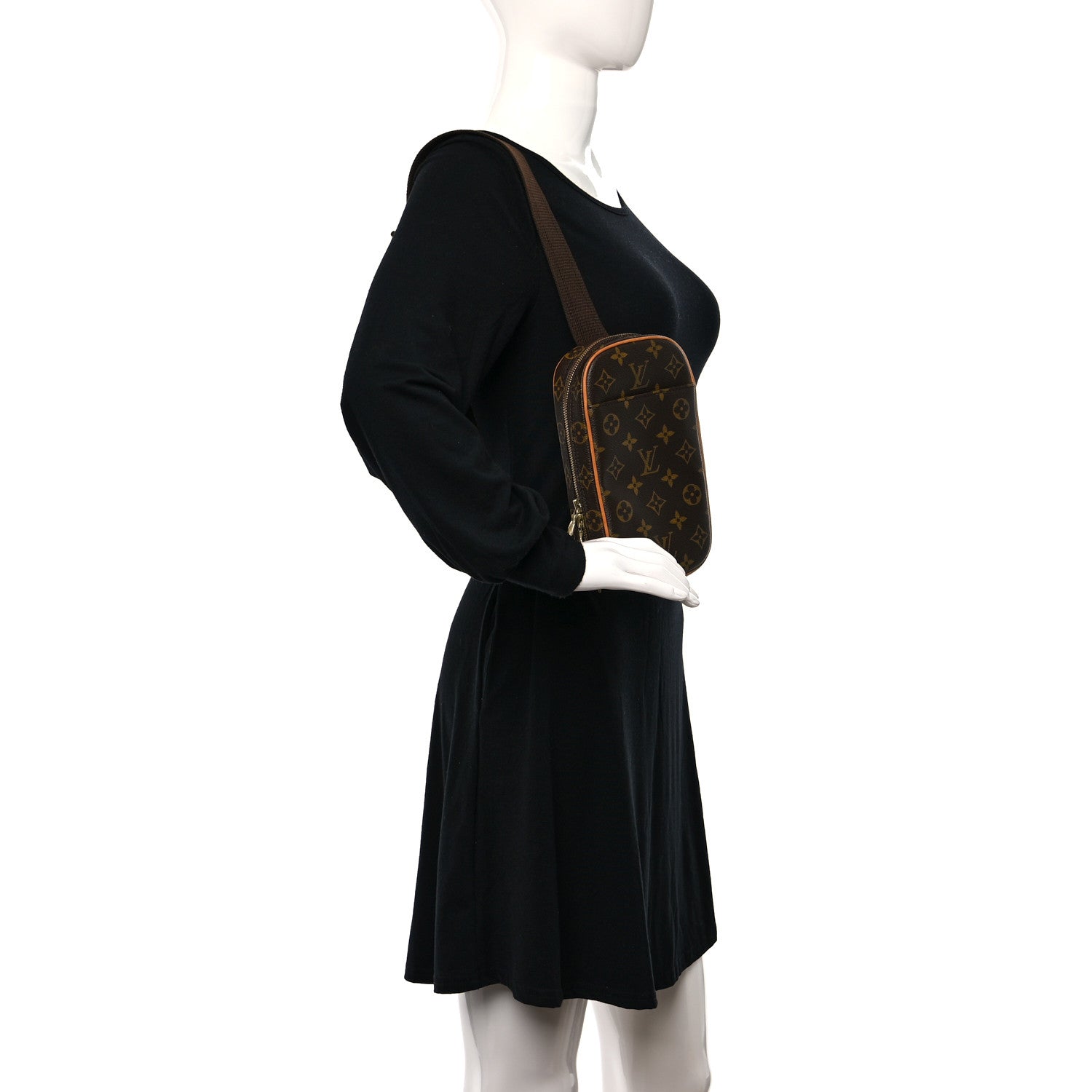 Louis Vuitton Monogram Pochette Gange 2 of 13