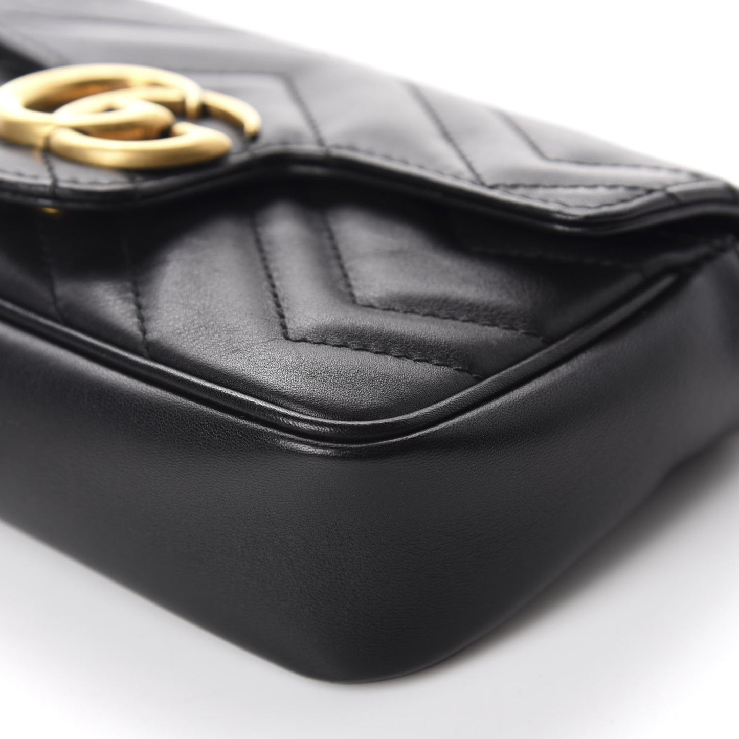 Calfskin Matelasse Super Mini GG Marmont Shoulder Bag Black