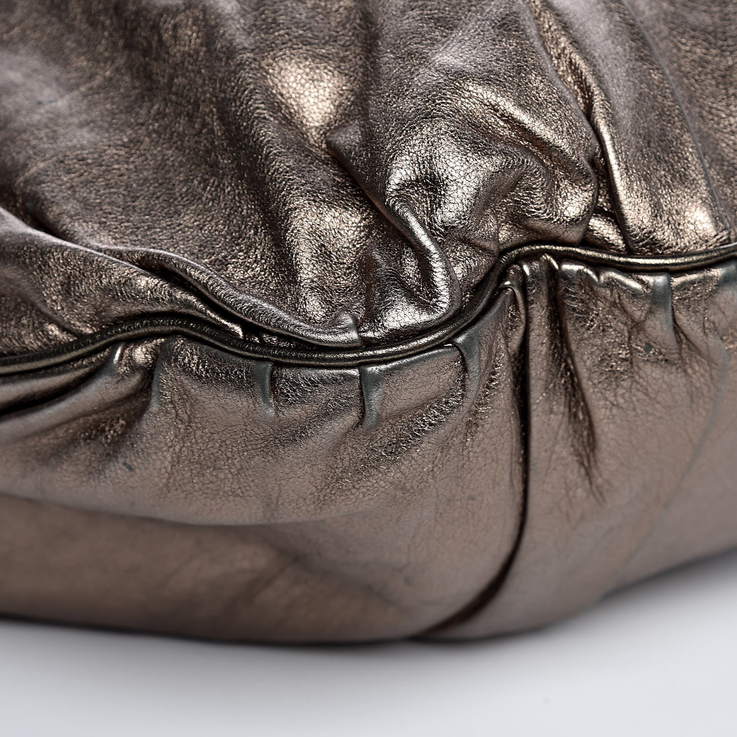 Gucci Metallic Medium Hysteria Top Handle Bag Gold 9 of 16