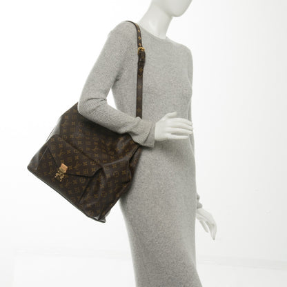 Louis Vuitton Monogram Metis 2 of 7