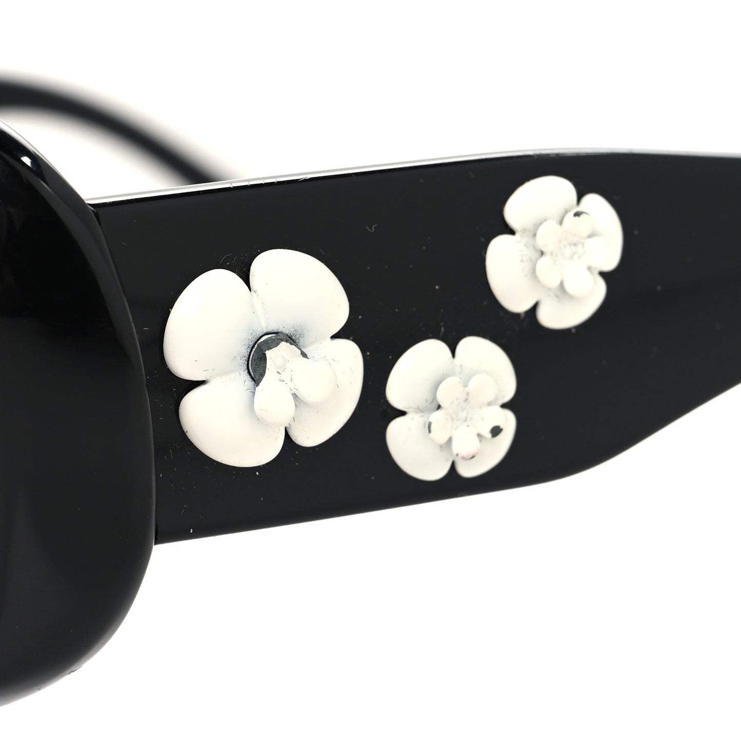 Camellia CC Sunglasses 5113 Black