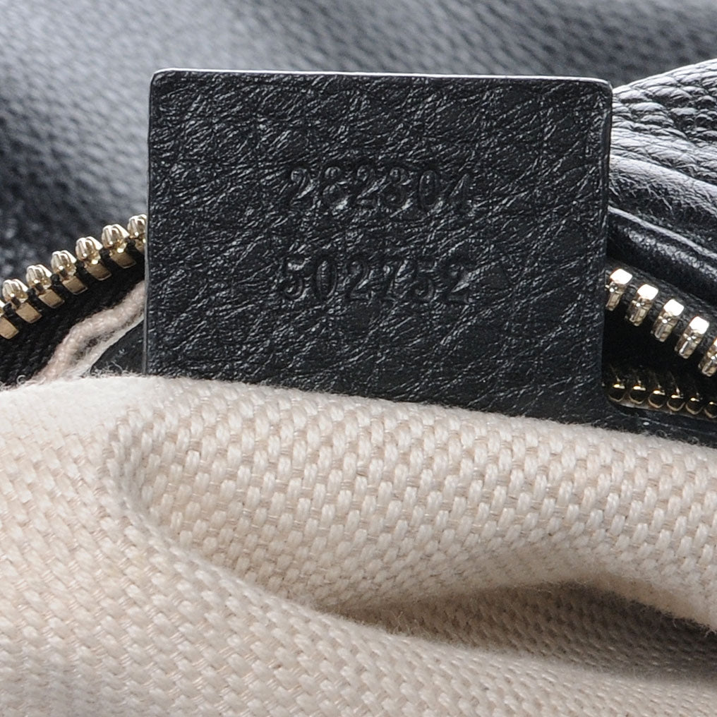 Pebbled Calfskin Large Soho Hobo Black