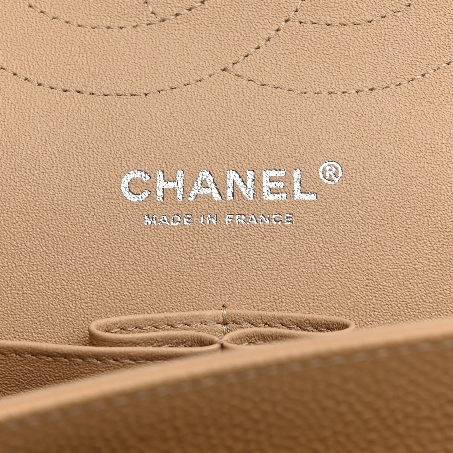 Caviar Quilted Jumbo Double Flap Beige Clair