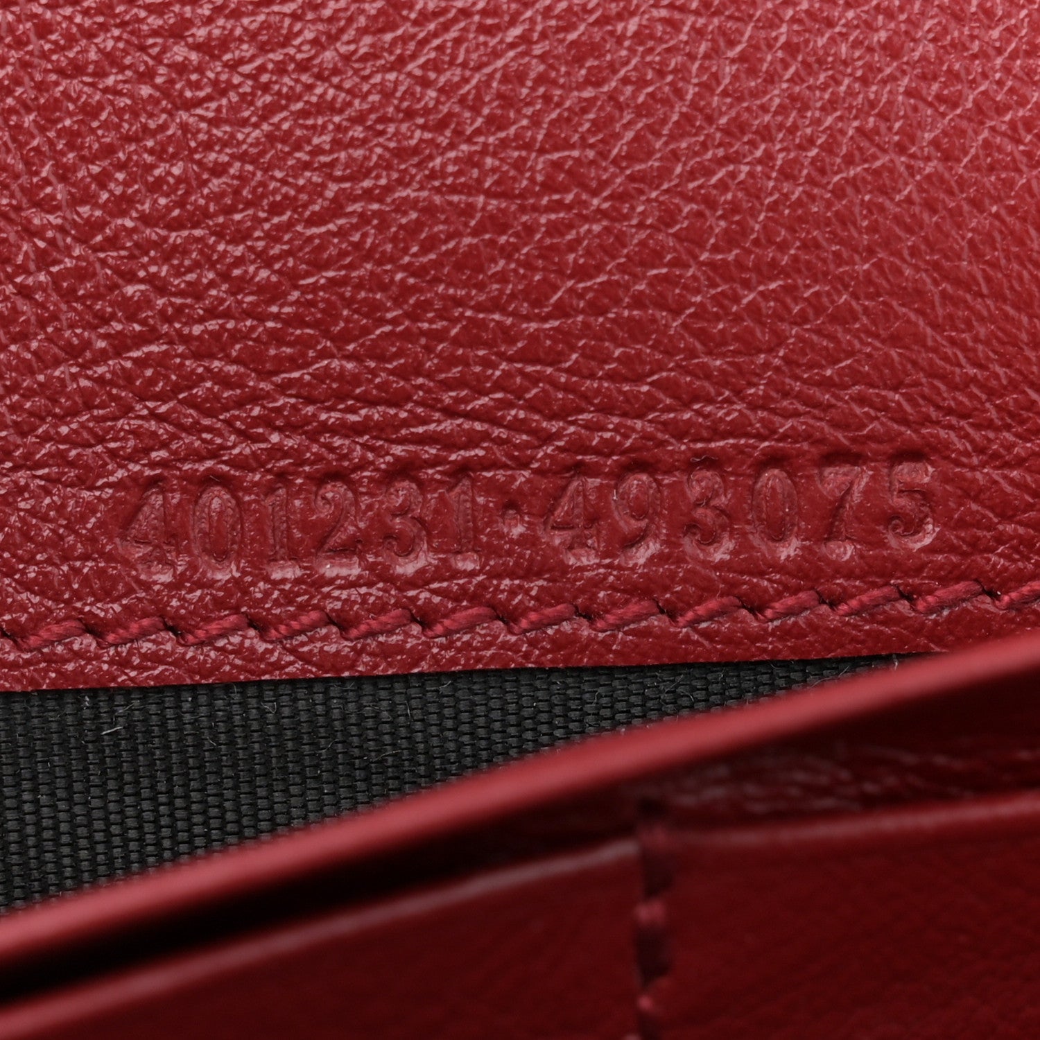 Gucci Tweed GG Monogram Mini Dionysus Chain Wallet White Black Romantic Cherry 7 of 11