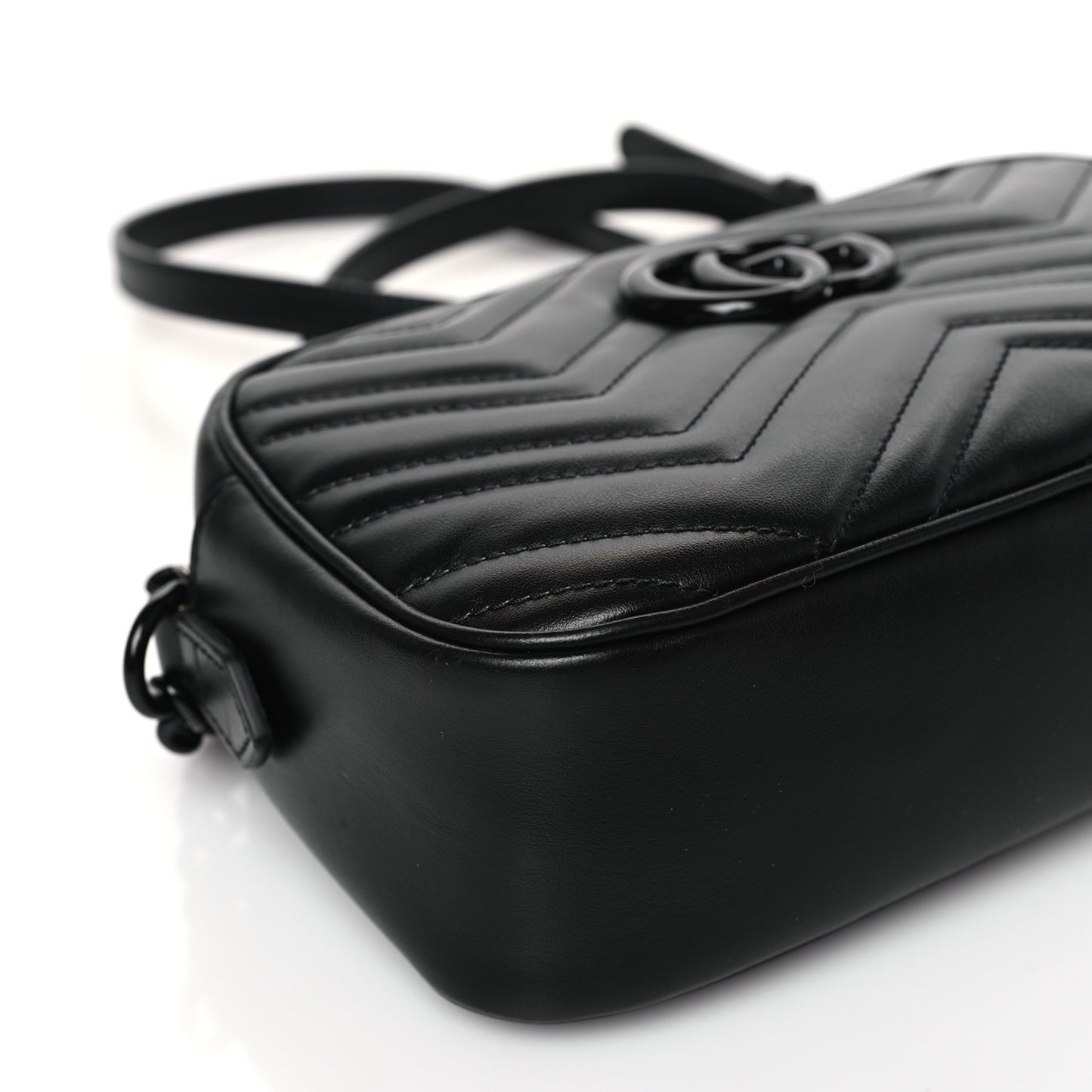 Calfskin Matelasse Monochrome Small GG Marmont Chain Shoulder Bag Black