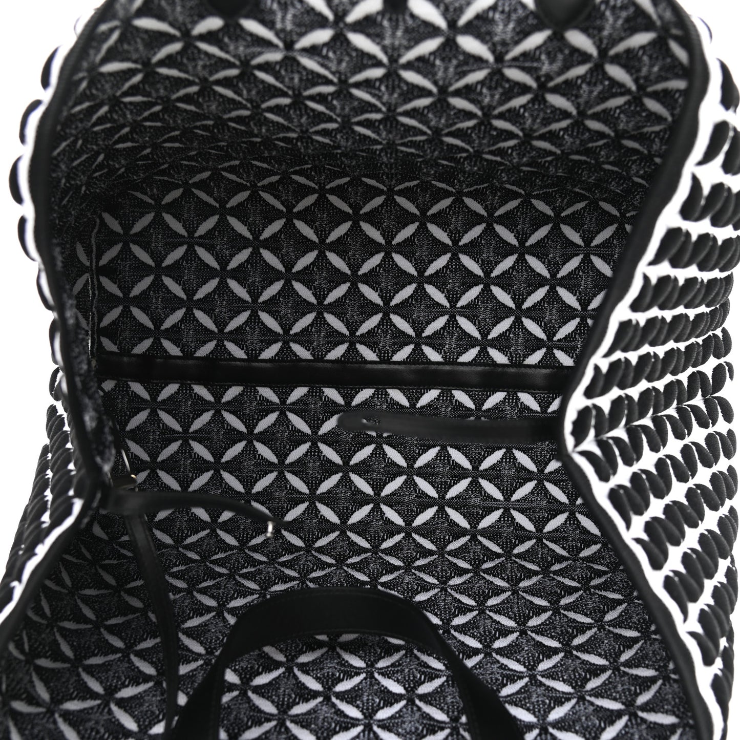 Knit Calfskin Maille Marco Petale Cabas Tote Black White