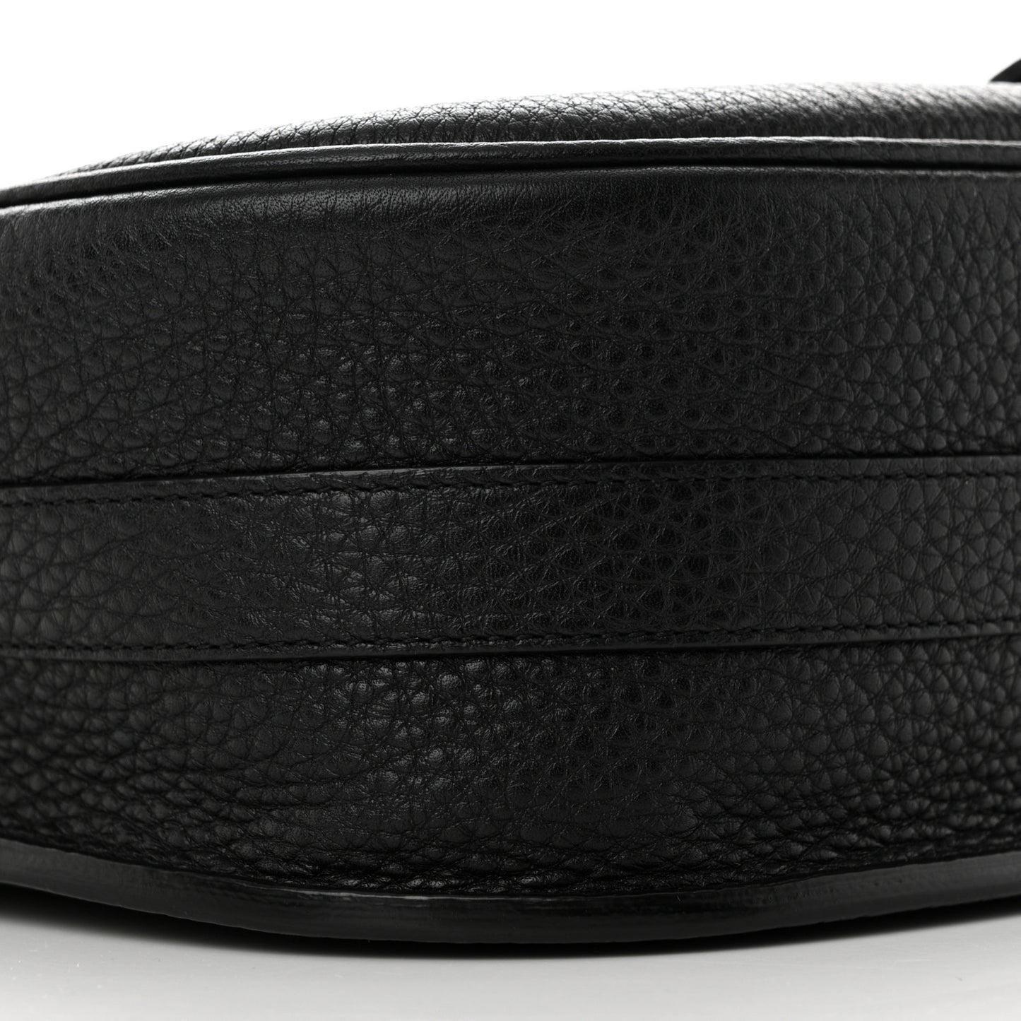 Grained Calfskin Large Bobby Flap Black