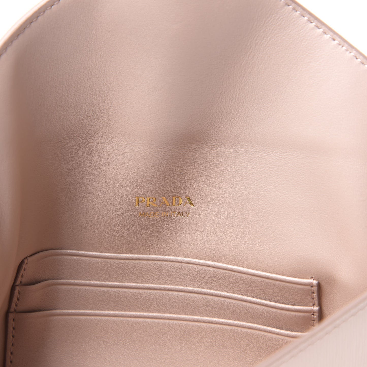 Vitello Move Envelope Wallet Cipria
