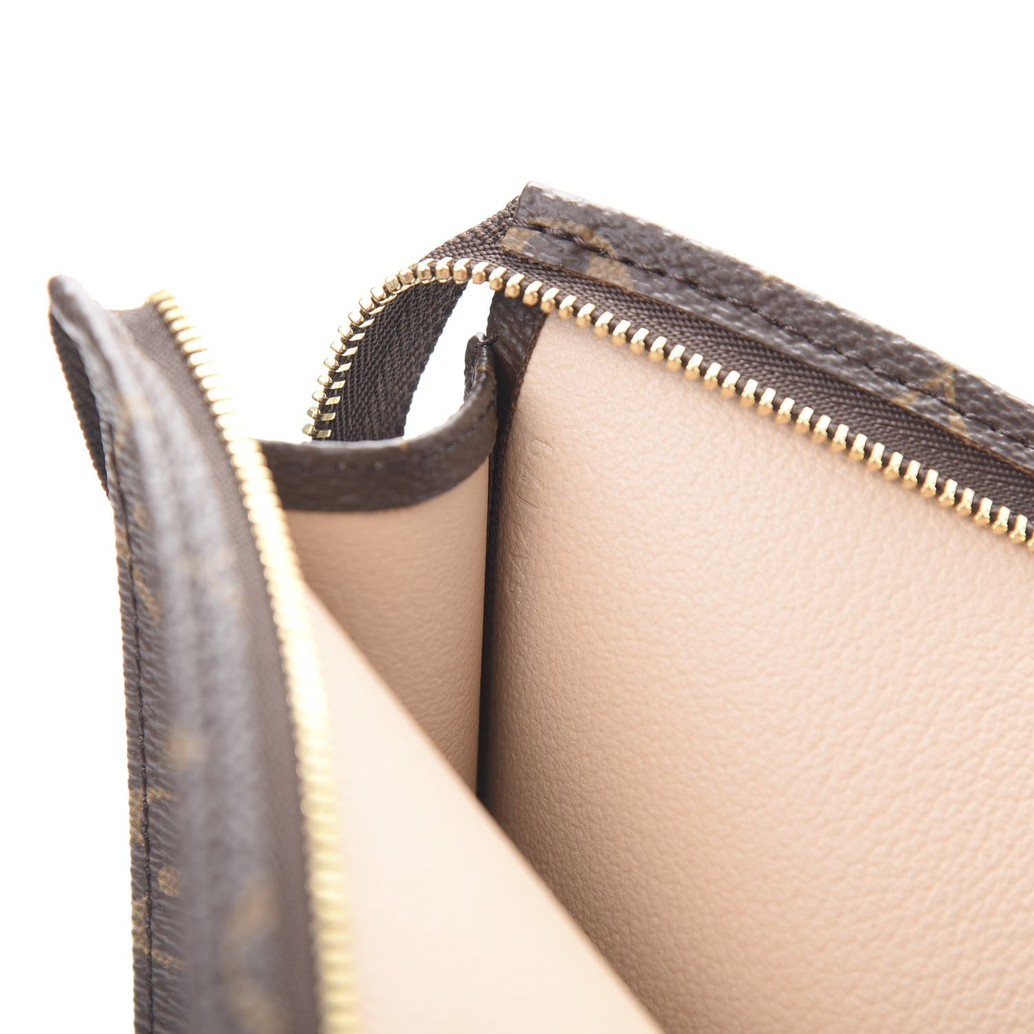 Louis Vuitton Monogram Toiletry Pouch 26 7 of 8