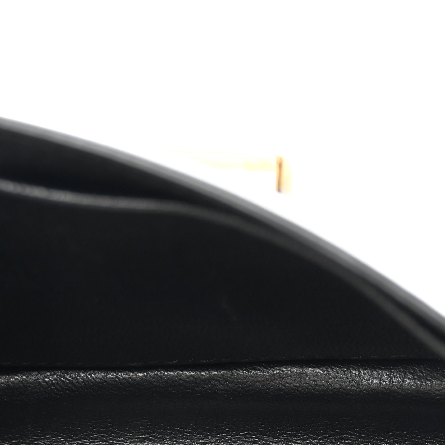 City Calf Saffiano Cahier Bag Talco Black