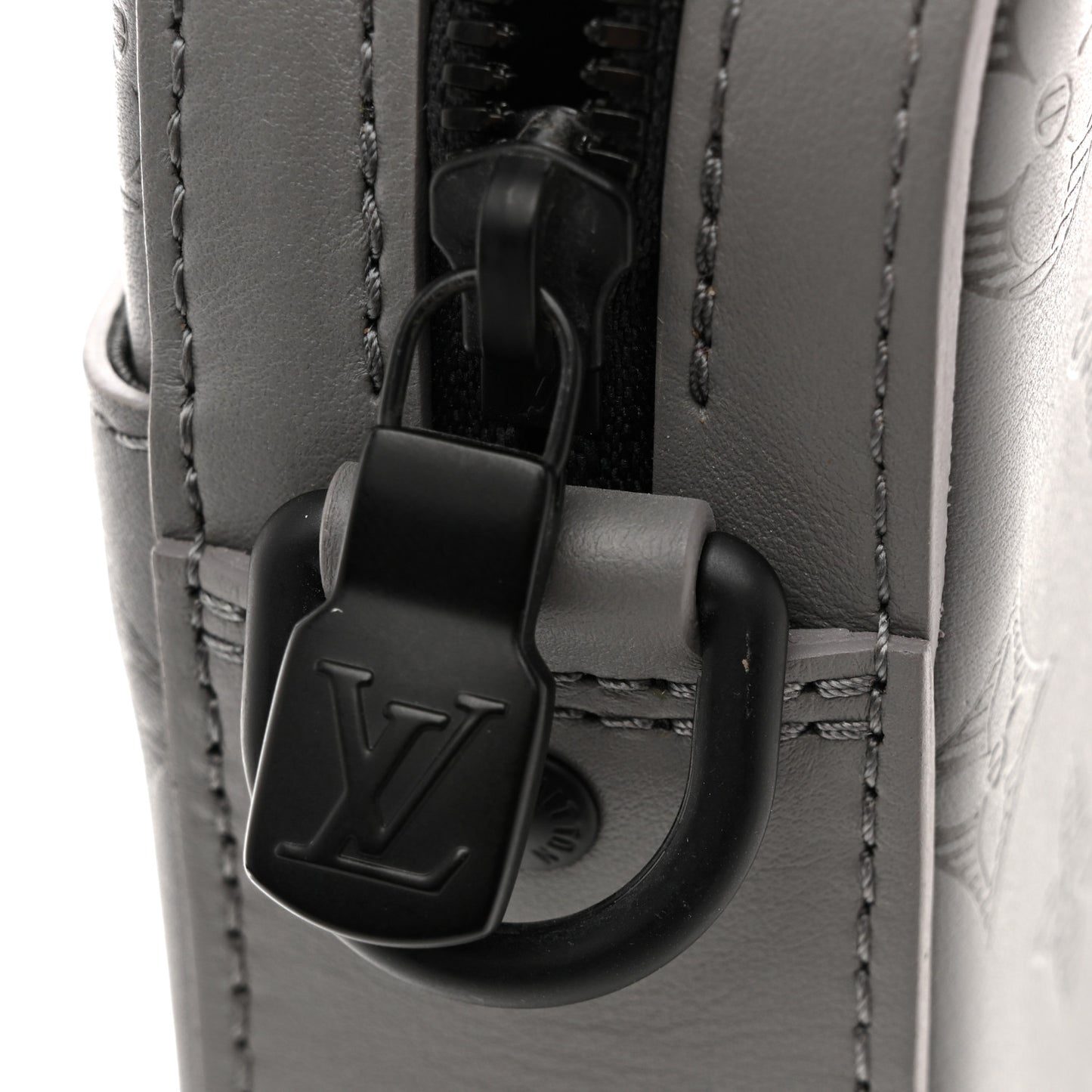 Calfskin Monogram Shadow Trio Messenger Anthracite Gray