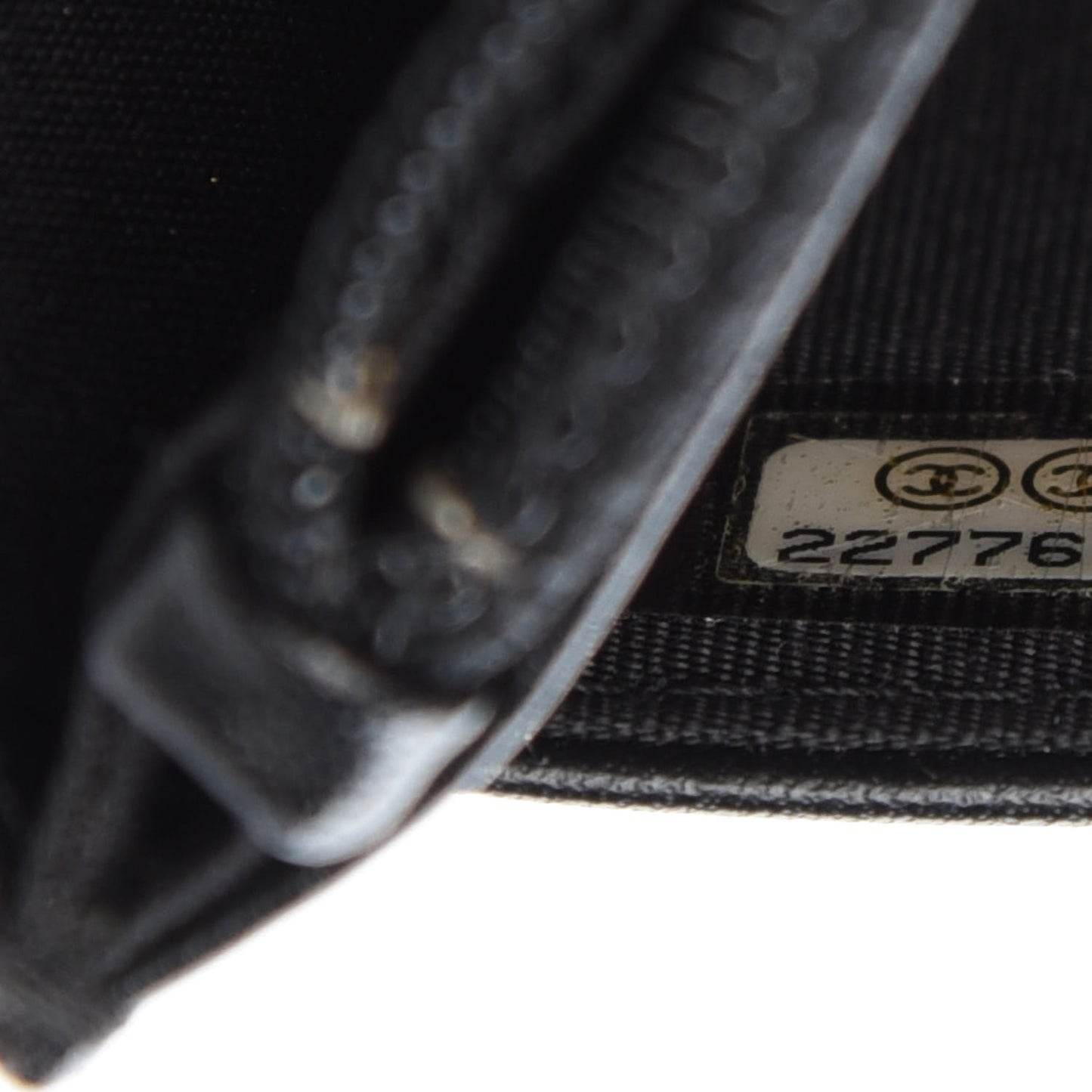 Patent Quilted Wallet On Chain WOC Black