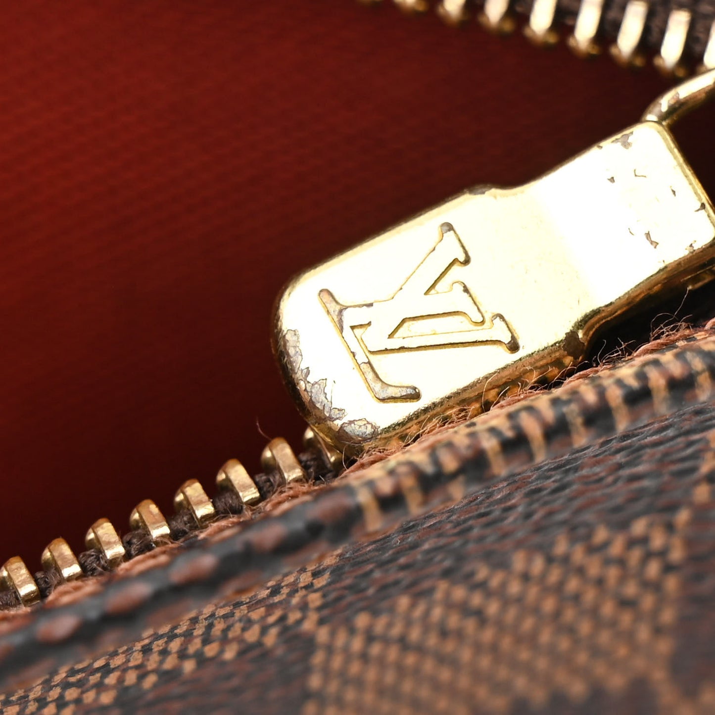 Damier Ebene Navona Pochette Accessories