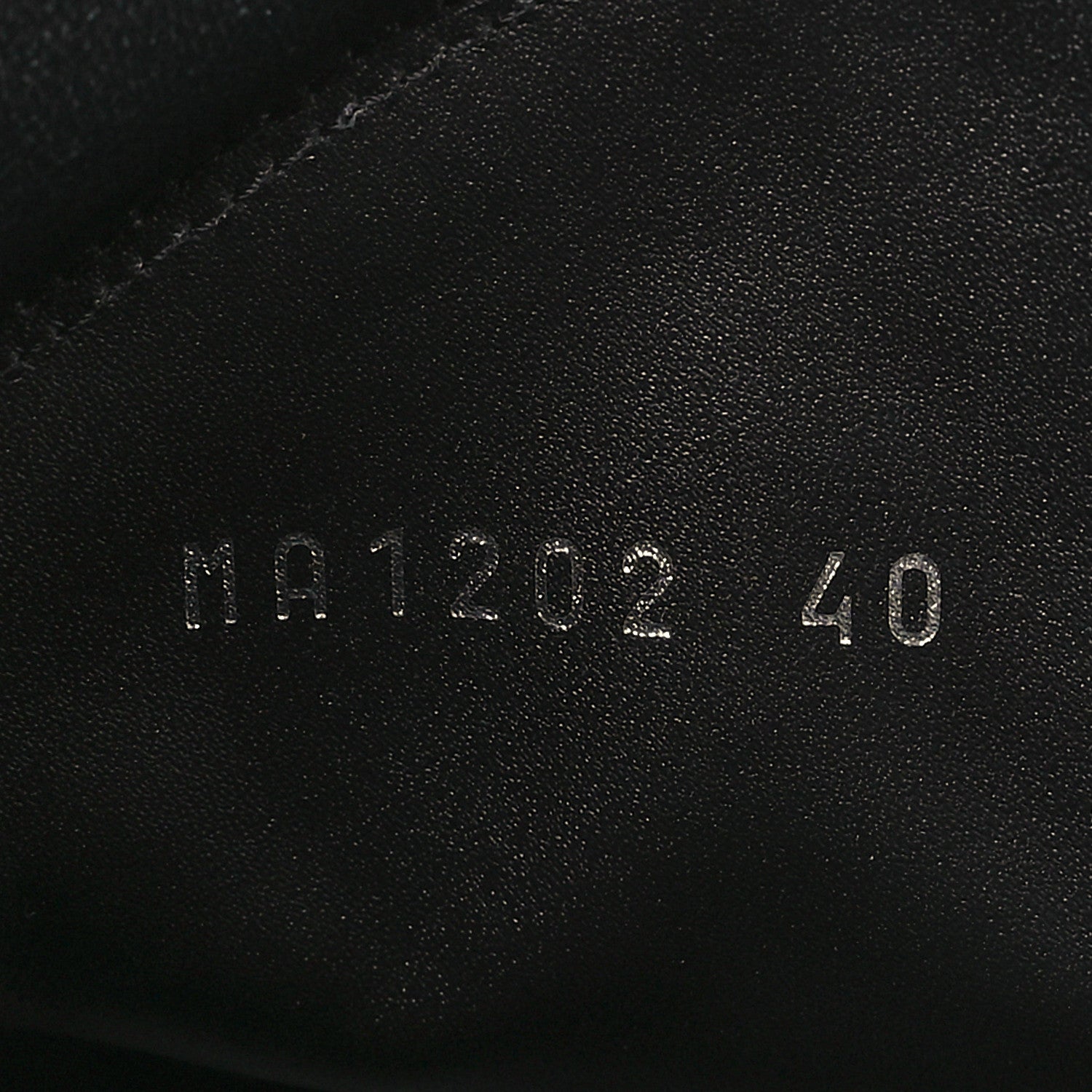 Louis Vuitton Calfskin Patent Monogram Ruby Flat Ranger Boots 40 Black 8 of 8