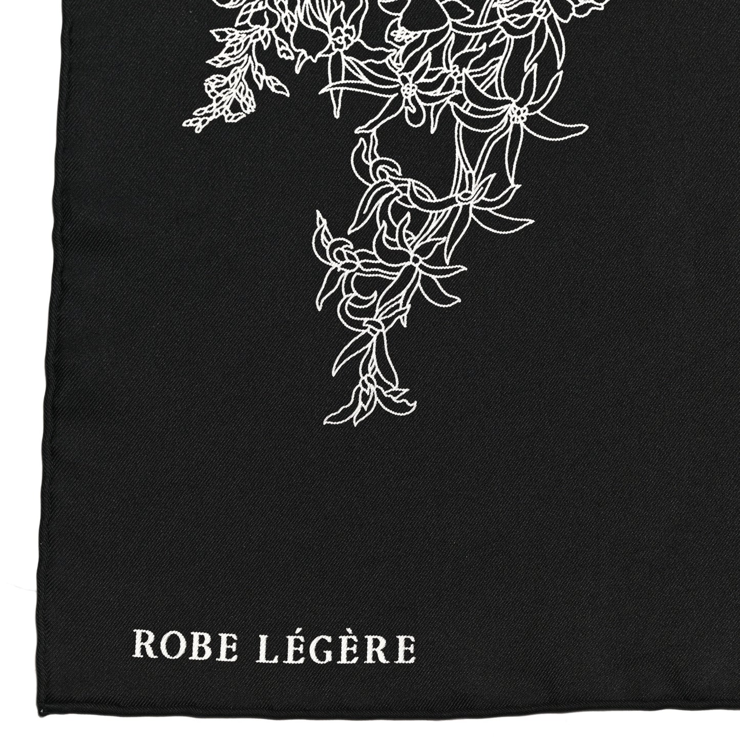 Silk Robe Legere Scarf 90 Black White