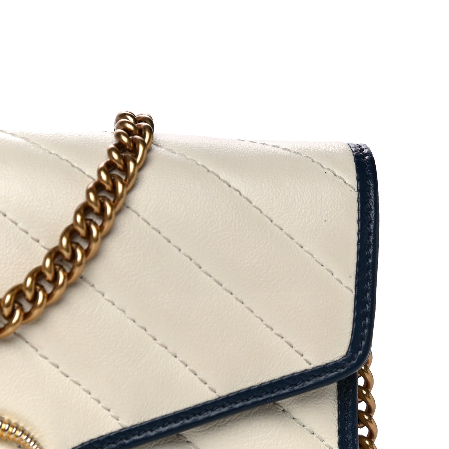 Gucci Vintage Effect Calfskin Matelasse Diagonal Torchon GG Marmont Chain Wallet Mystic White Blue Agata 16 of 21