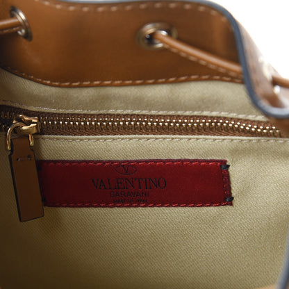 Valentino Garavani Vitello Rockstud Bucket Bag Bright Cognac 6 of 7
