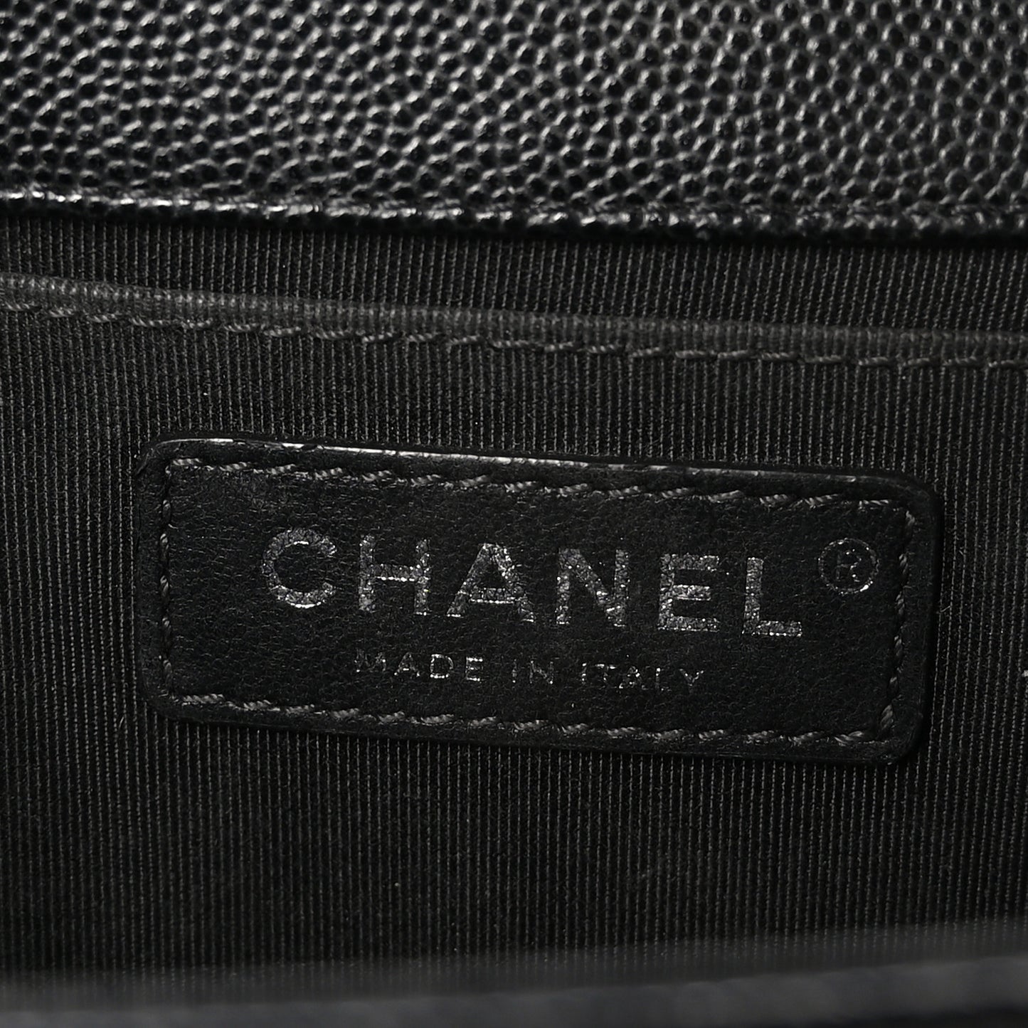 Caviar Quilted Medium Boy Flap Black