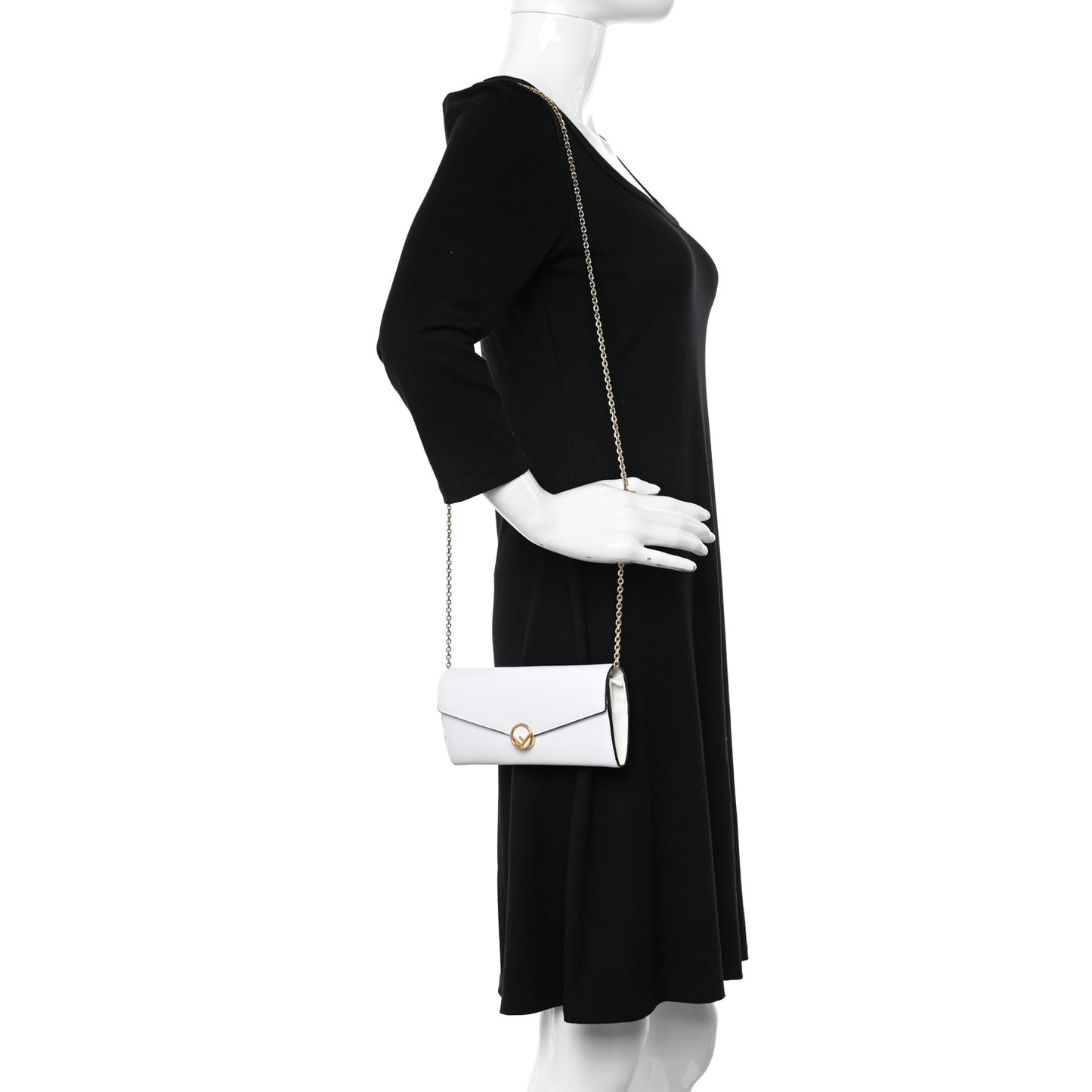 Vitello Cruise F is Fendi Continental Envelope Wallet on Chain Bianco
