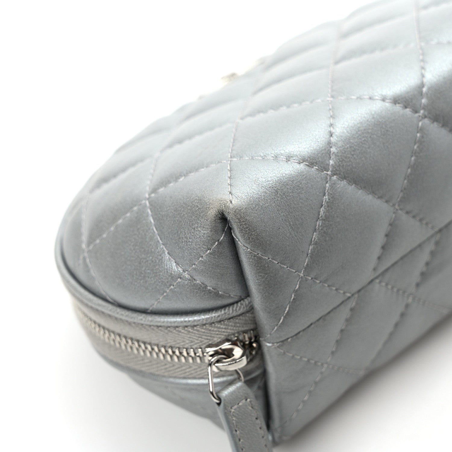 Chanel Metallic Lambskin Quilted Reissue Cosmetic Case Silver 7 of 8