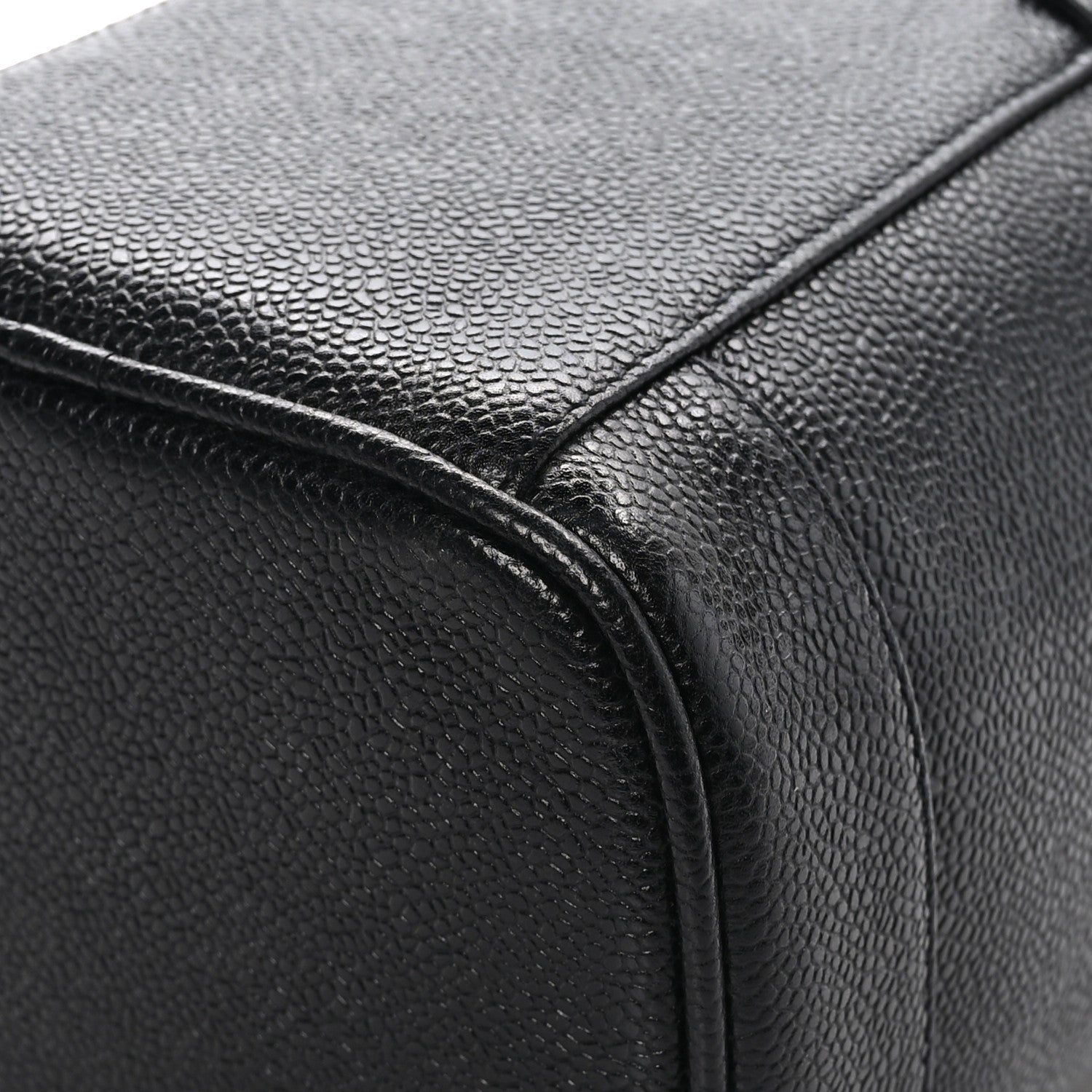 Chanel Caviar Vanity Cosmetic Case Black 12 of 13