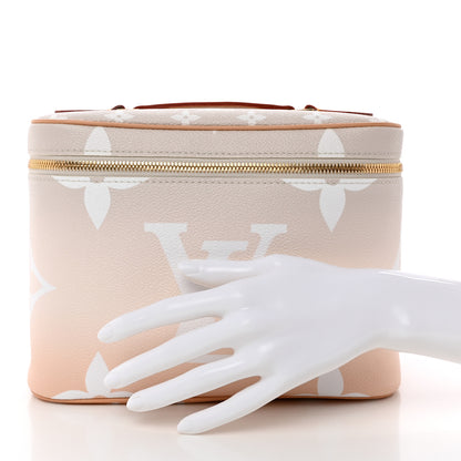 Louis Vuitton Monogram Giant By The Pool Nice BB Brume 2 of 11