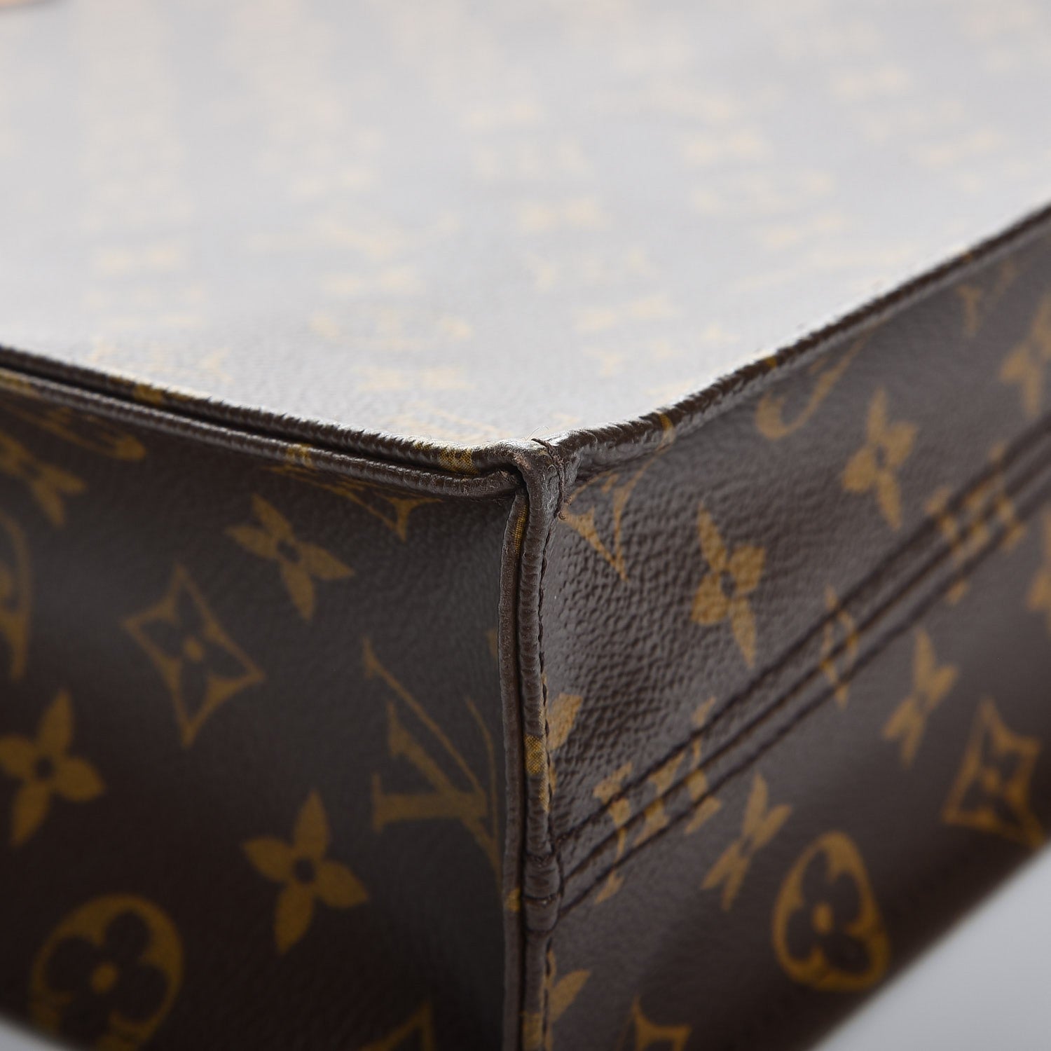 Louis Vuitton Monogram Sac Plat 8 of 11
