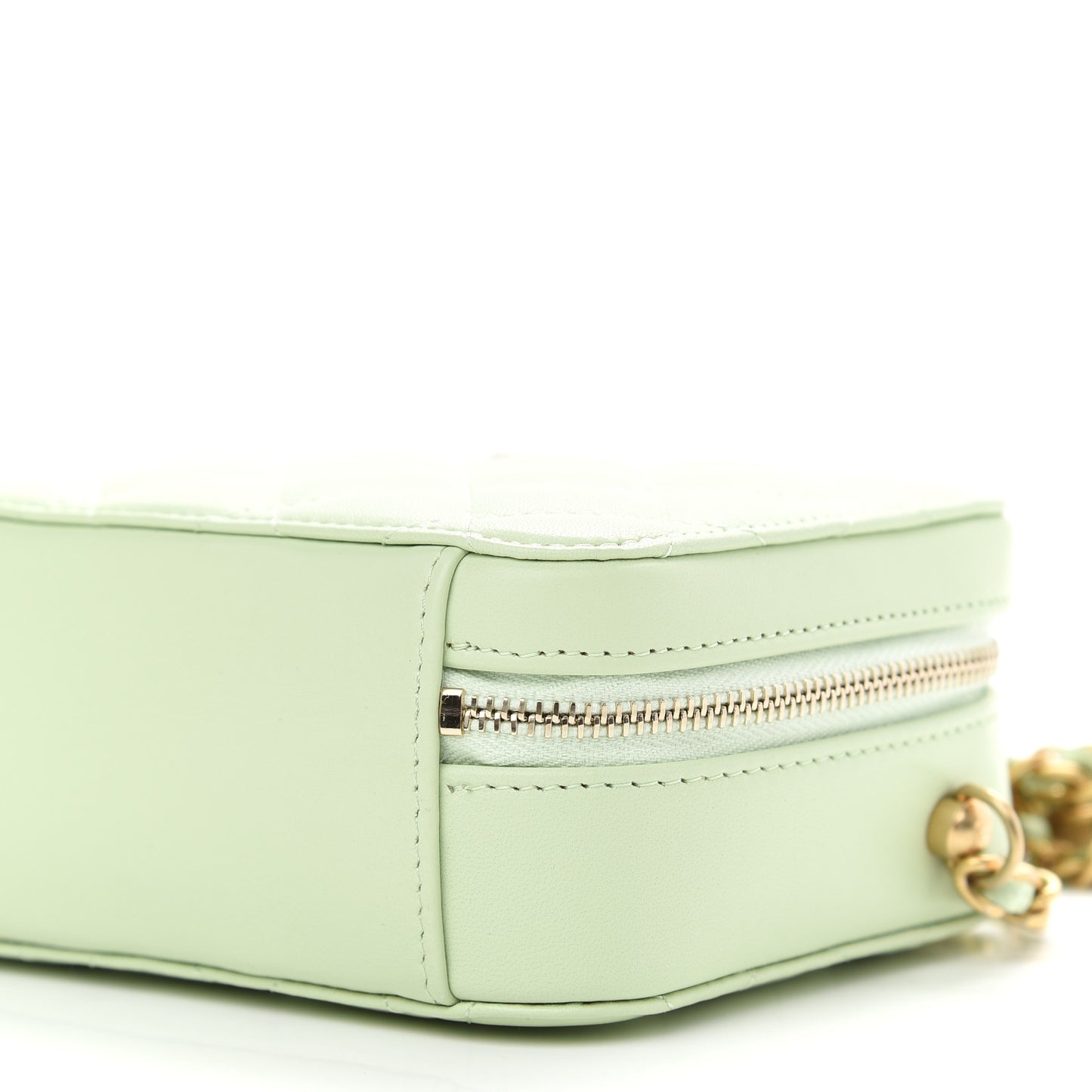 Lambskin Quilted CC Pearl Crush Camera Case Light Green
