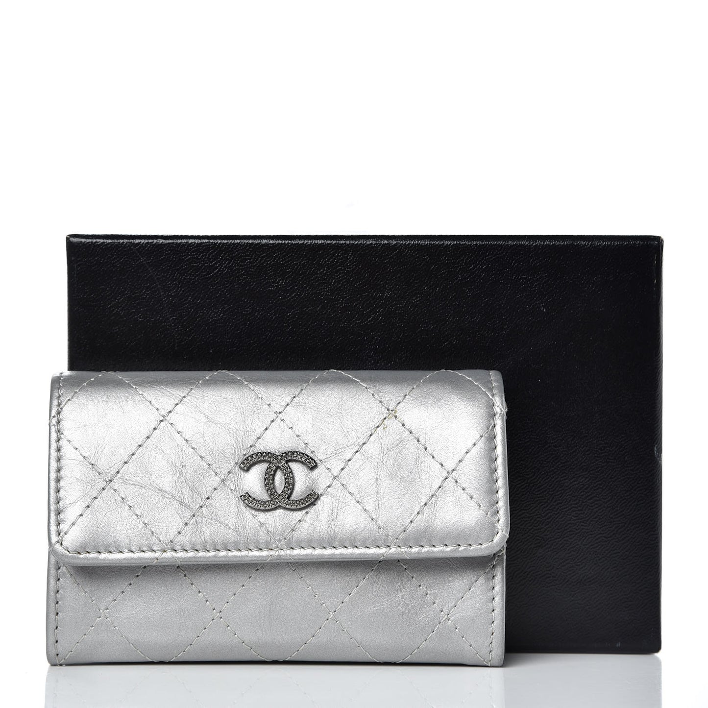 Metallic Calfskin Quilted Palette Card Holder Silver