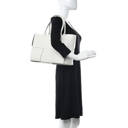 Bottega Veneta Nappa Maxi Intrecciato Medium Arco Tote White Black 2 of 11