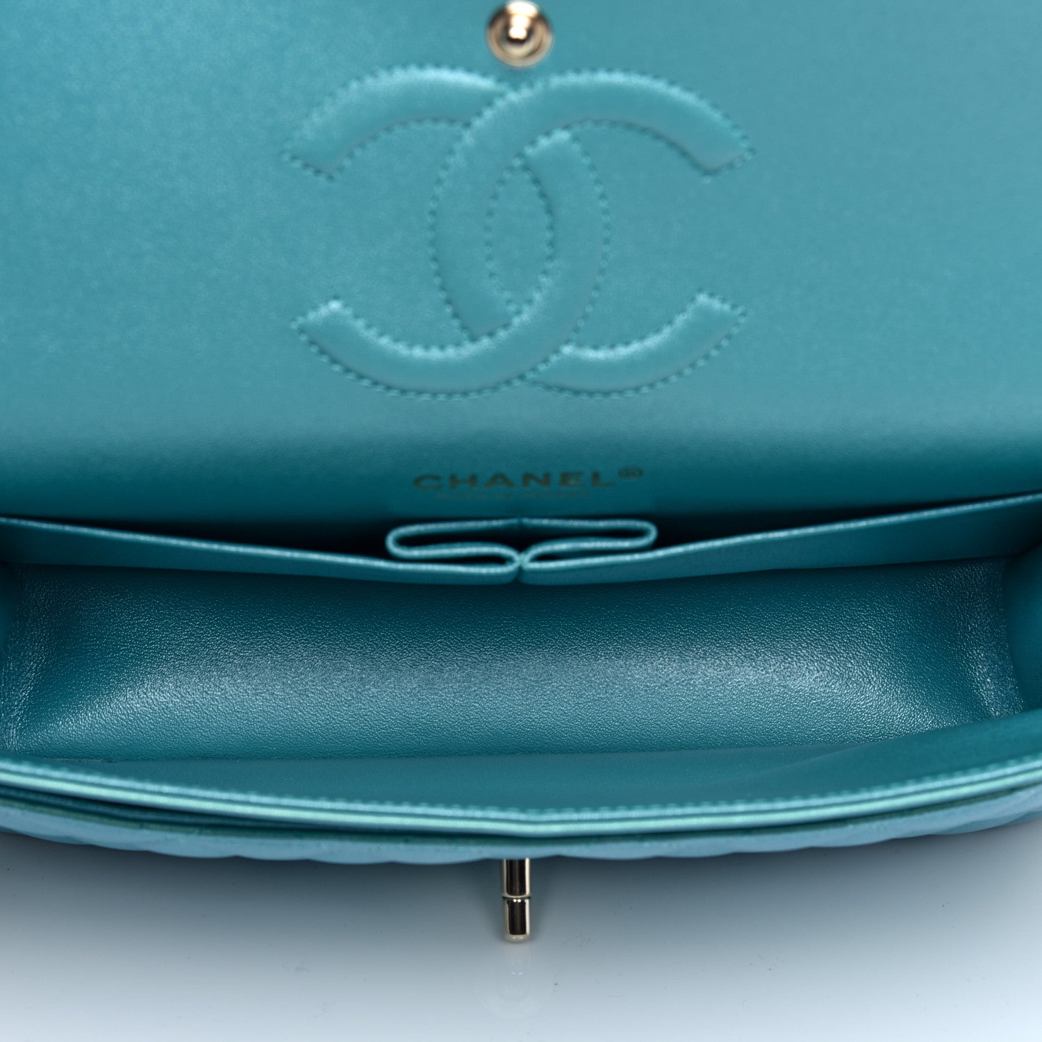 Chanel Iridescent Calfskin Quilted Medium Double Flap Green 5 of 11