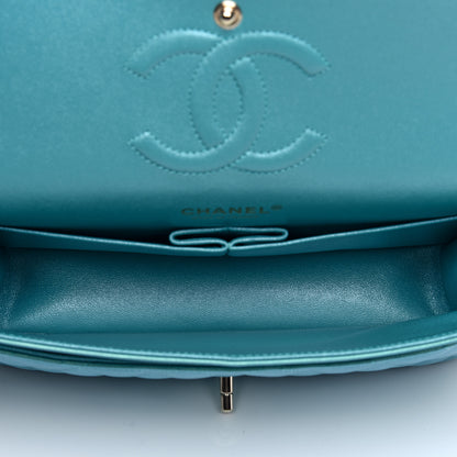 Chanel Iridescent Calfskin Quilted Medium Double Flap Green 5 of 11