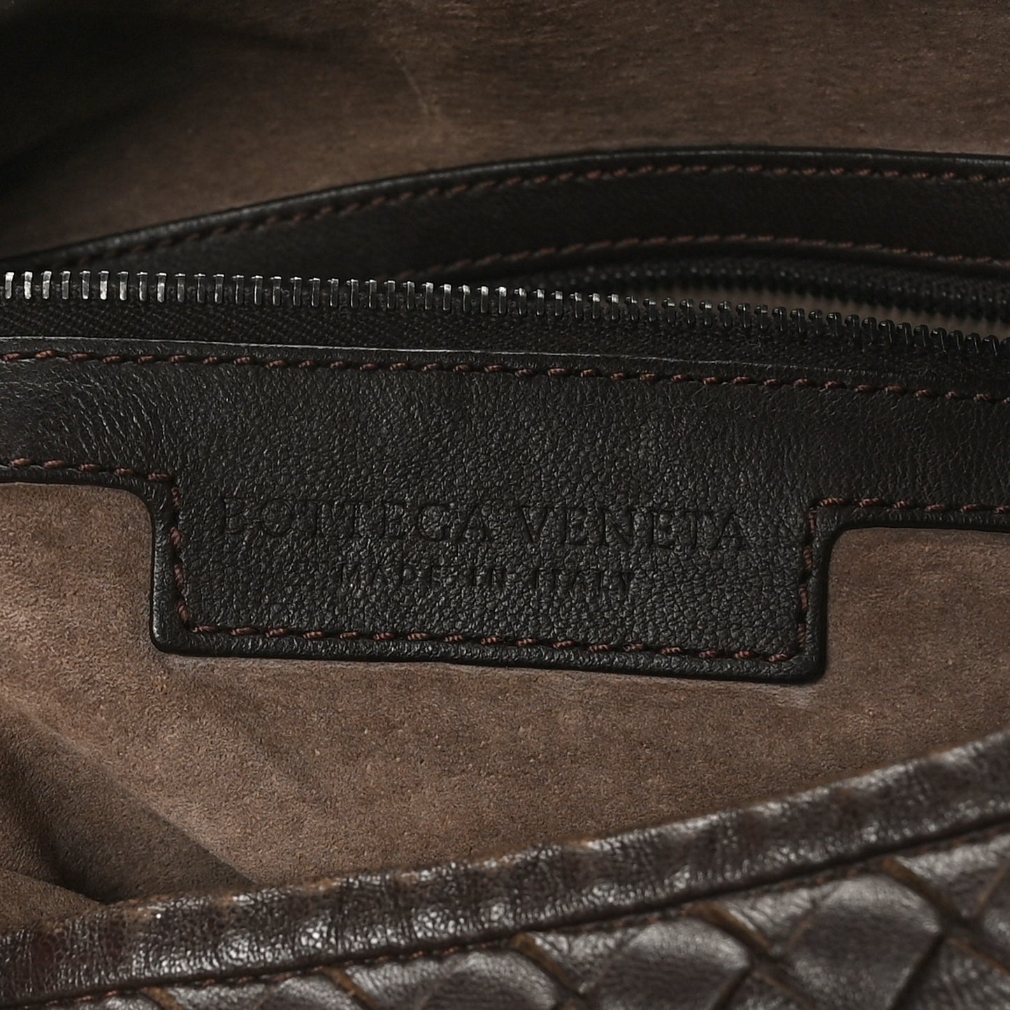 Nappa Intrecciato Medium Veneta Hobo Ebano