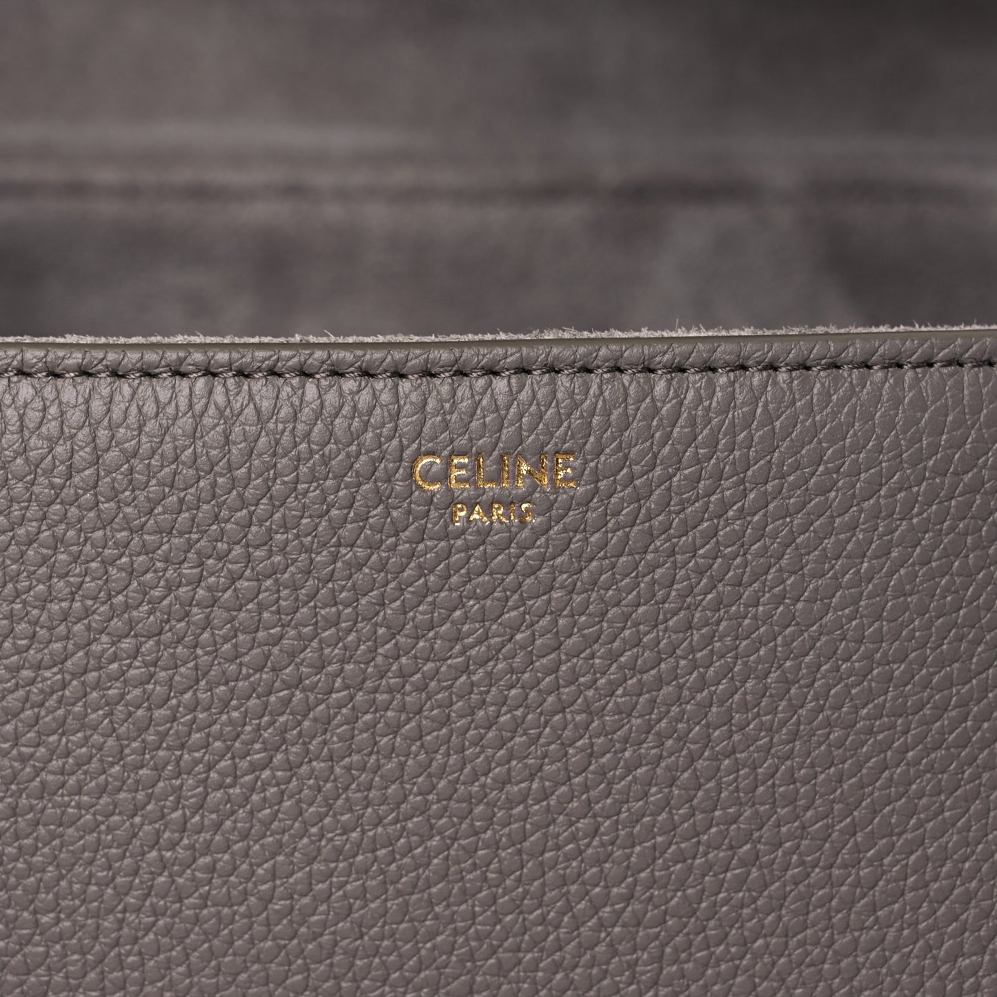 Grained Calfskin Medium Soft 16 Bag Pebble
