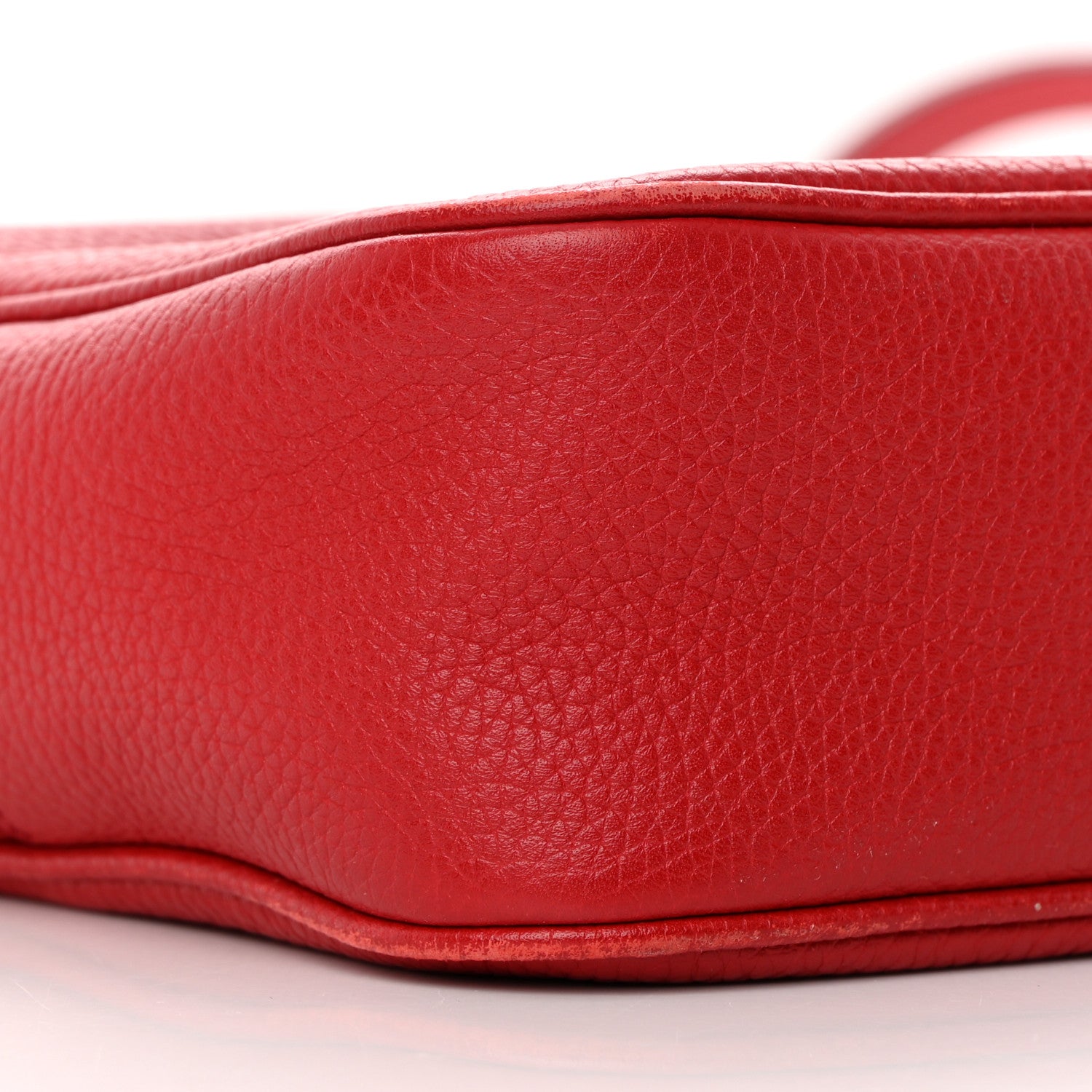 Gucci Pebbled Calfskin Small Soho Disco Bag Tabasco Red 9 of 17