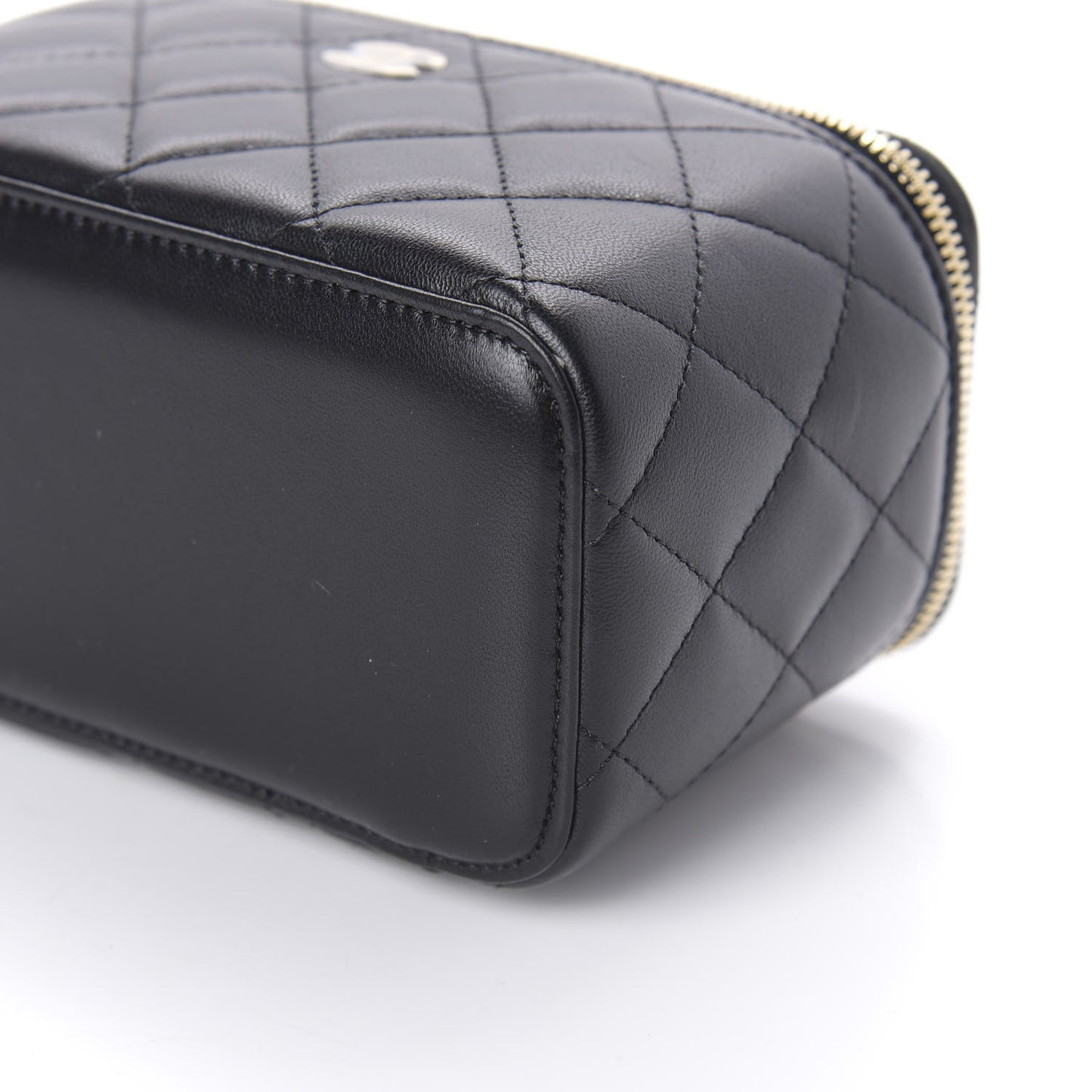 Lambskin Quilted Small Vanity Case With Chain Black