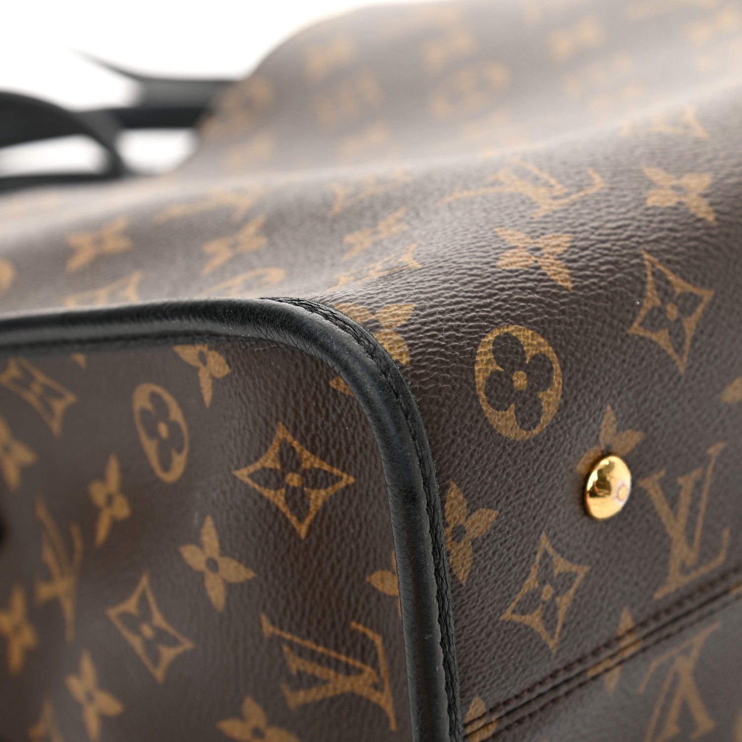 Louis Vuitton Monogram Popincourt MM Black 23 of 43