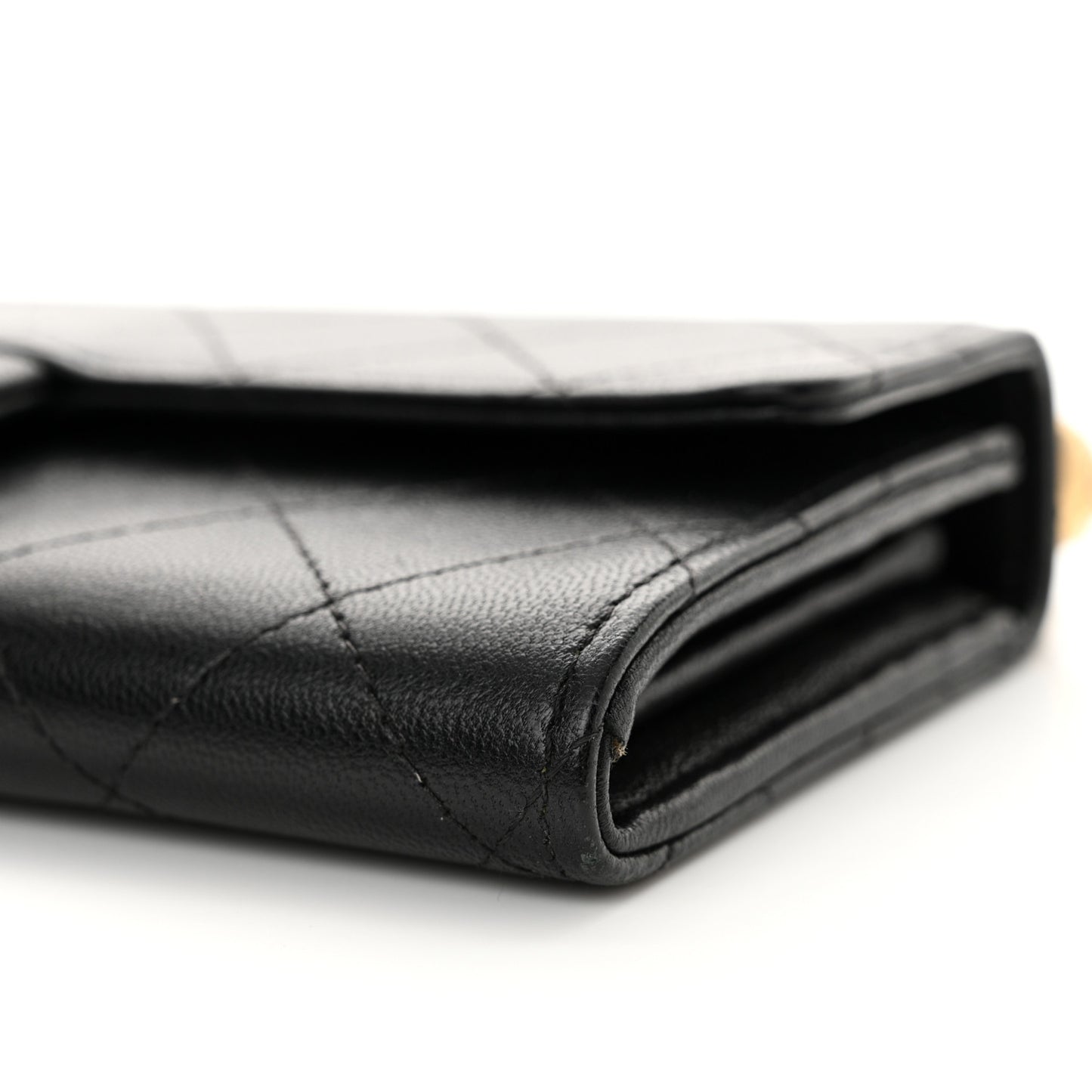 Goatskin Quilted Chic Pearls Clutch With Chain Black