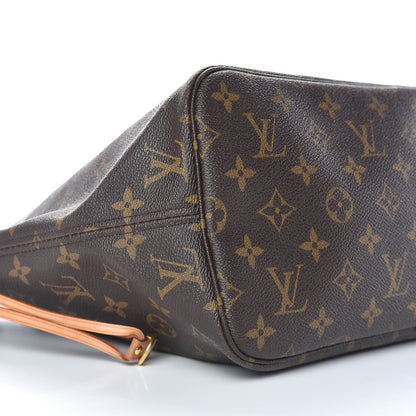 Louis Vuitton Monogram Neverfull MM 12 of 22