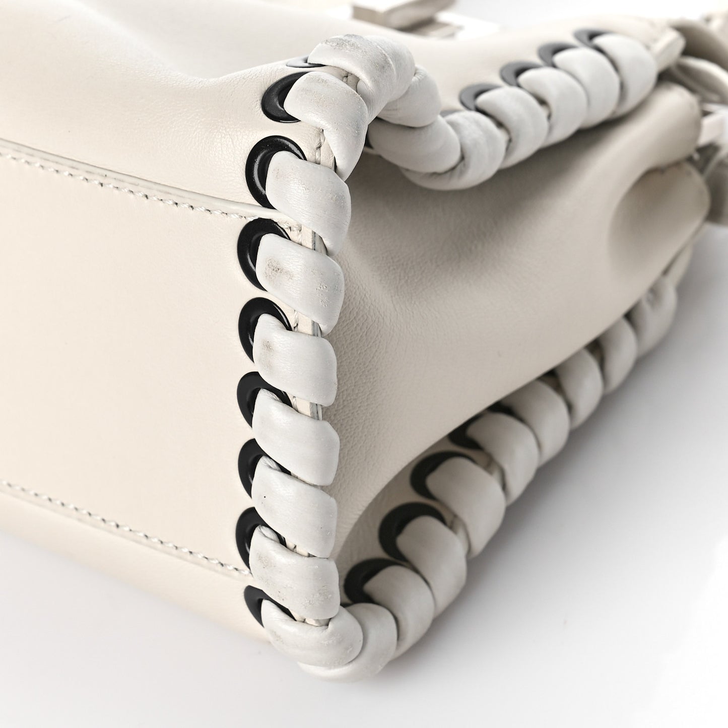 Nappa Lace Up Mini Peekaboo Iconic Satchel Bianco Carta