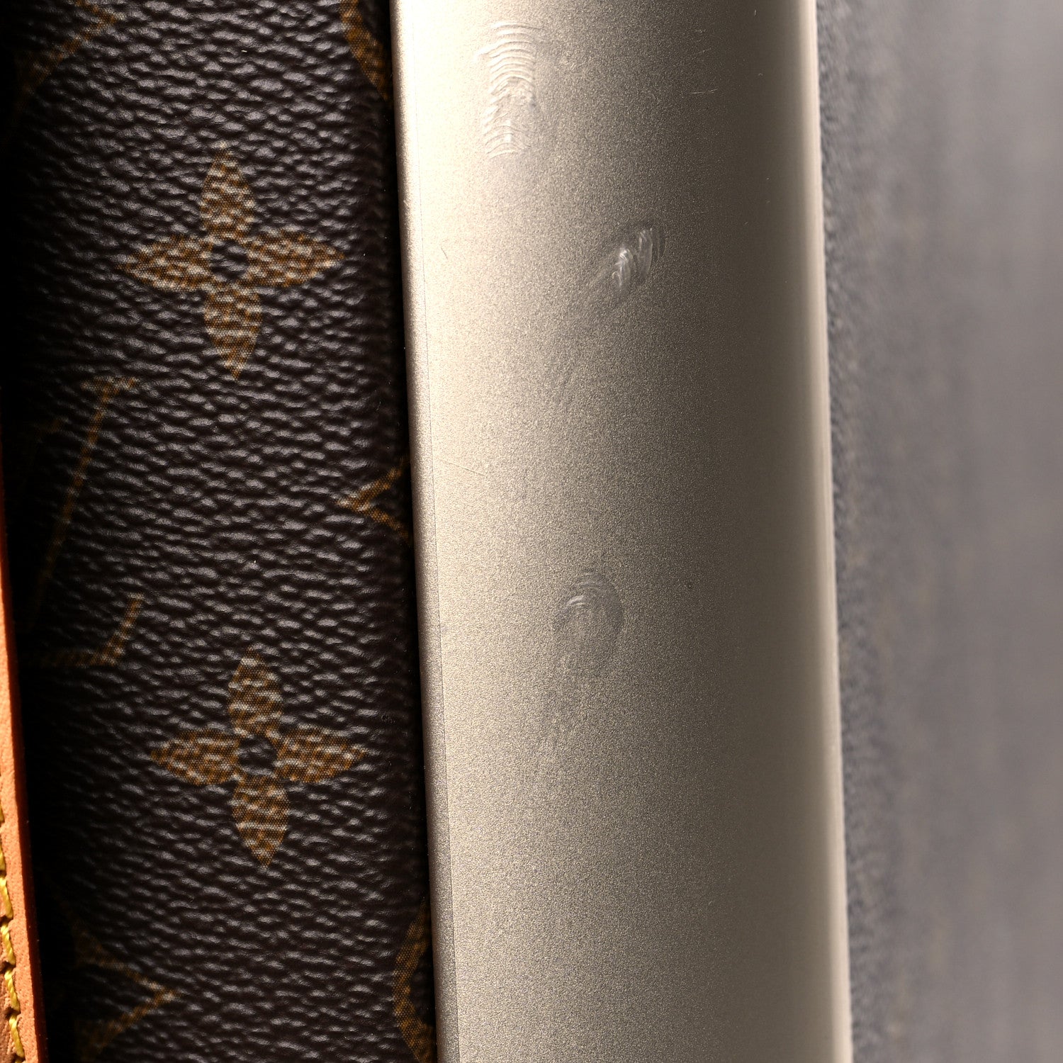 Louis Vuitton Monogram Horizon 70 16 of 18