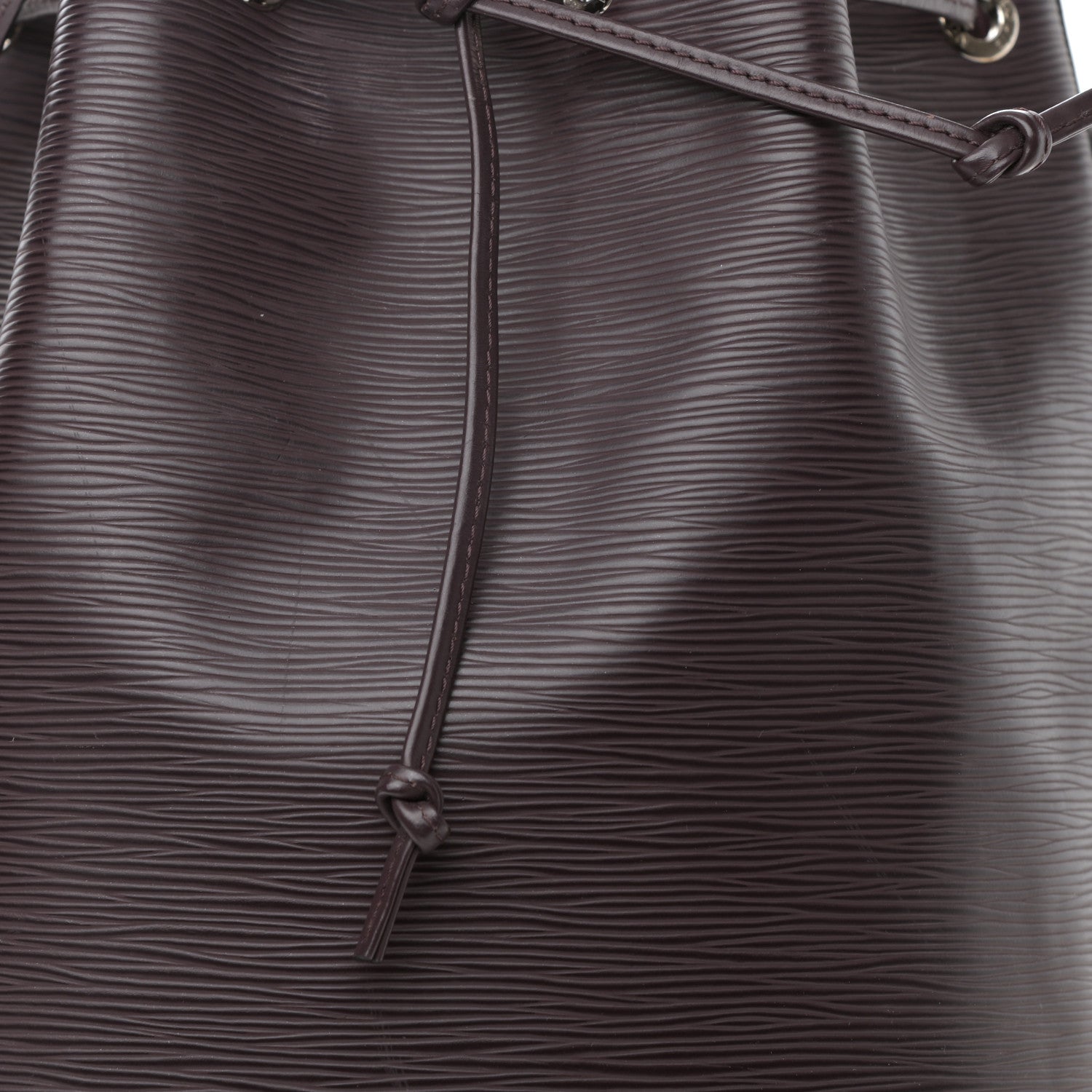 Louis Vuitton Epi Noe NM Quetsche 7 of 10