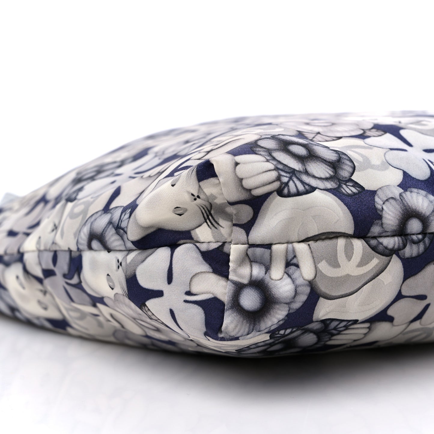 Nylon Cat Emoticon Tote Navy Silver