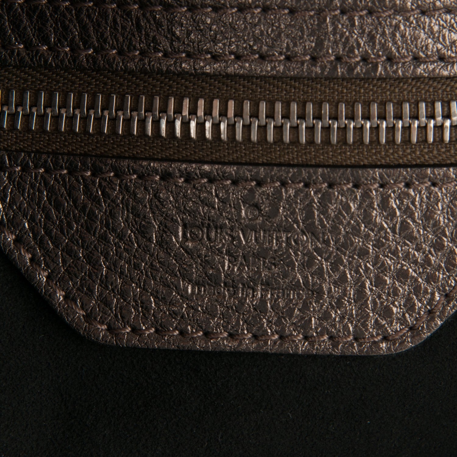 Louis Vuitton Mahina XL Bronze 6 of 7