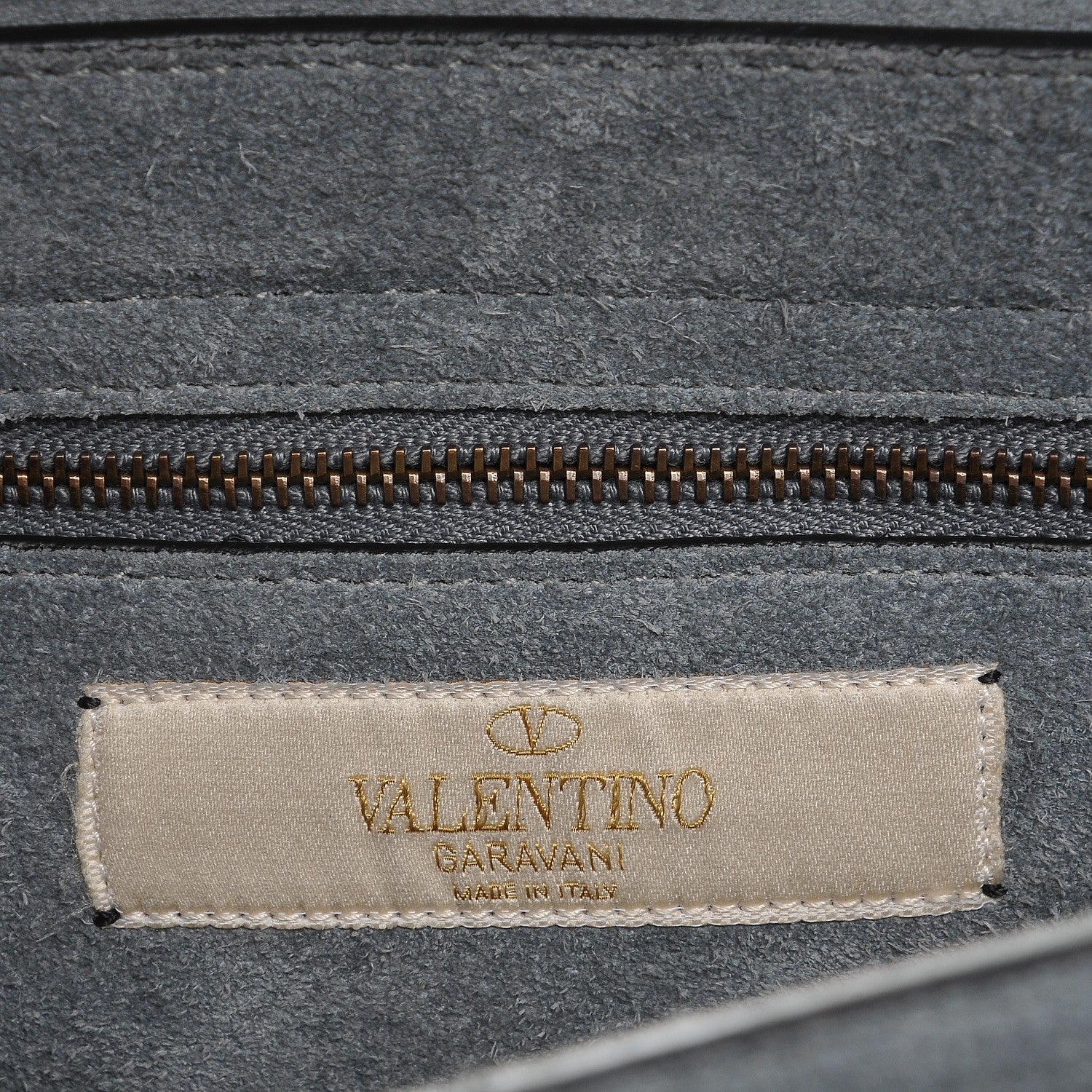 Valentino Garavani Pebbled Calfskin Medium Rockstud Rolling Flap Saddle Bag Light Stone 6 of 11