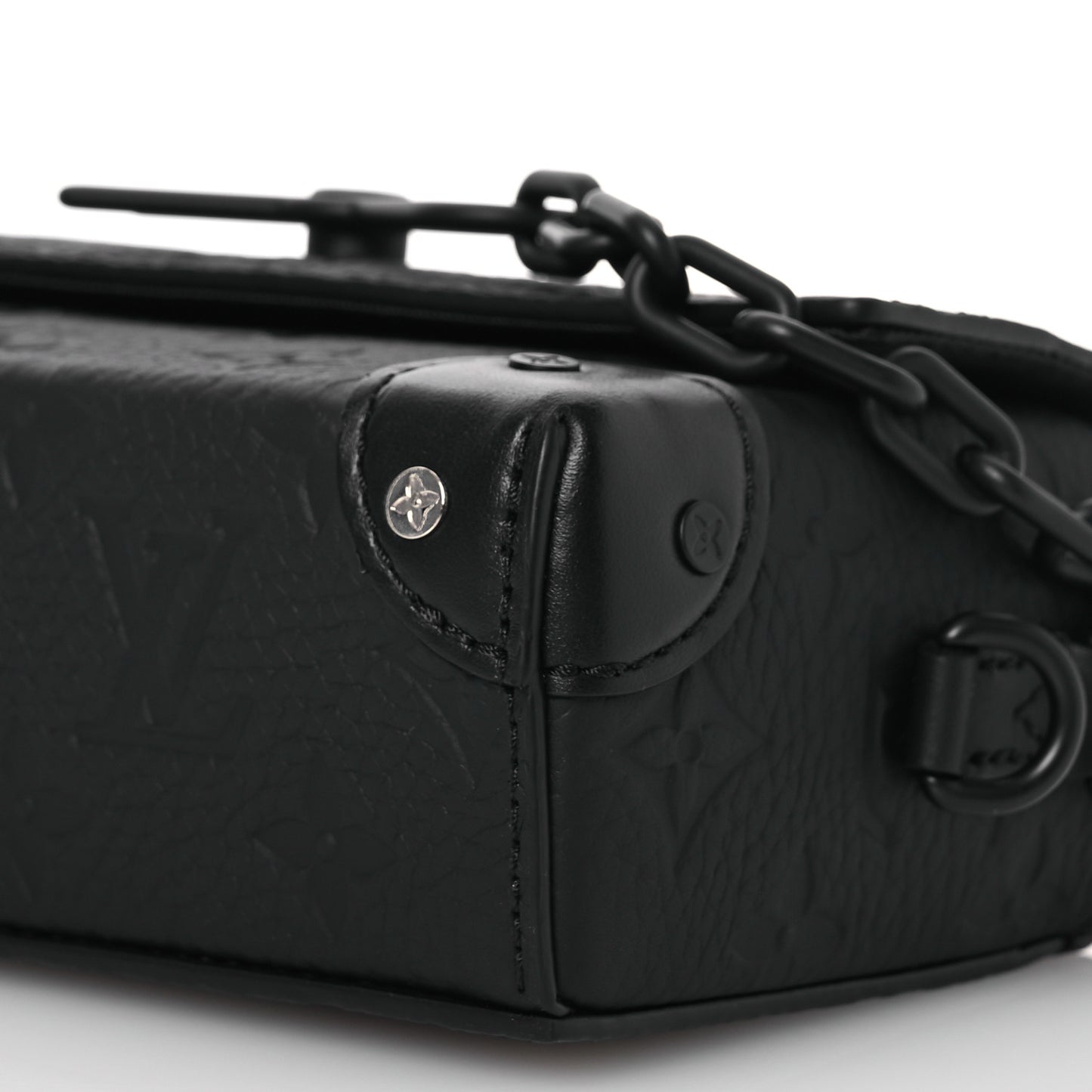 Taurillon Monogram Steamer Wearable Wallet Black