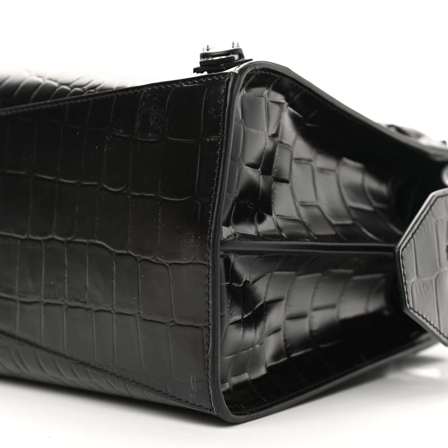 Semi Shiny Calfskin Crocodile Embossed Neo Classic Black Hardware S City Black