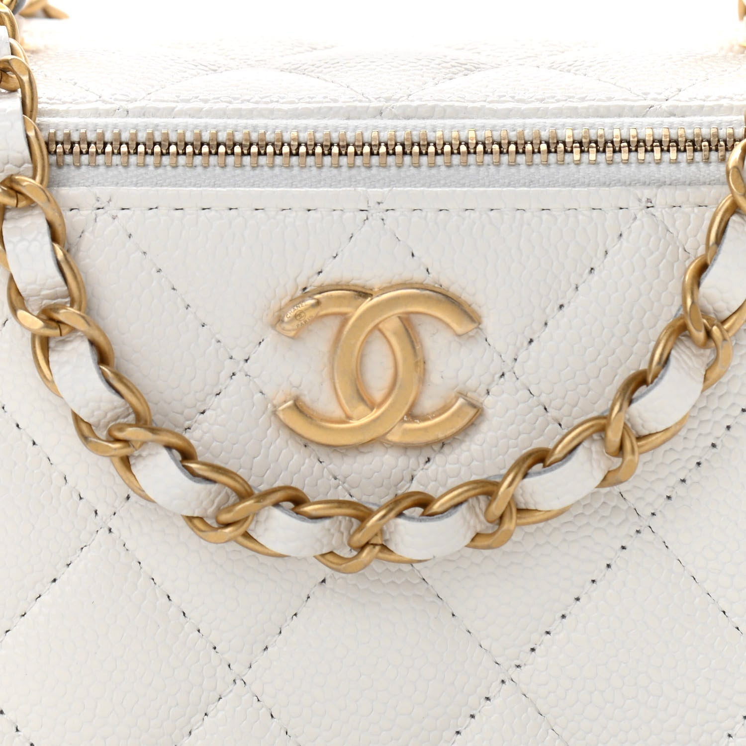 Chanel Shiny Caviar Quilted Pick Me Up Vanity Case White 8 of 12